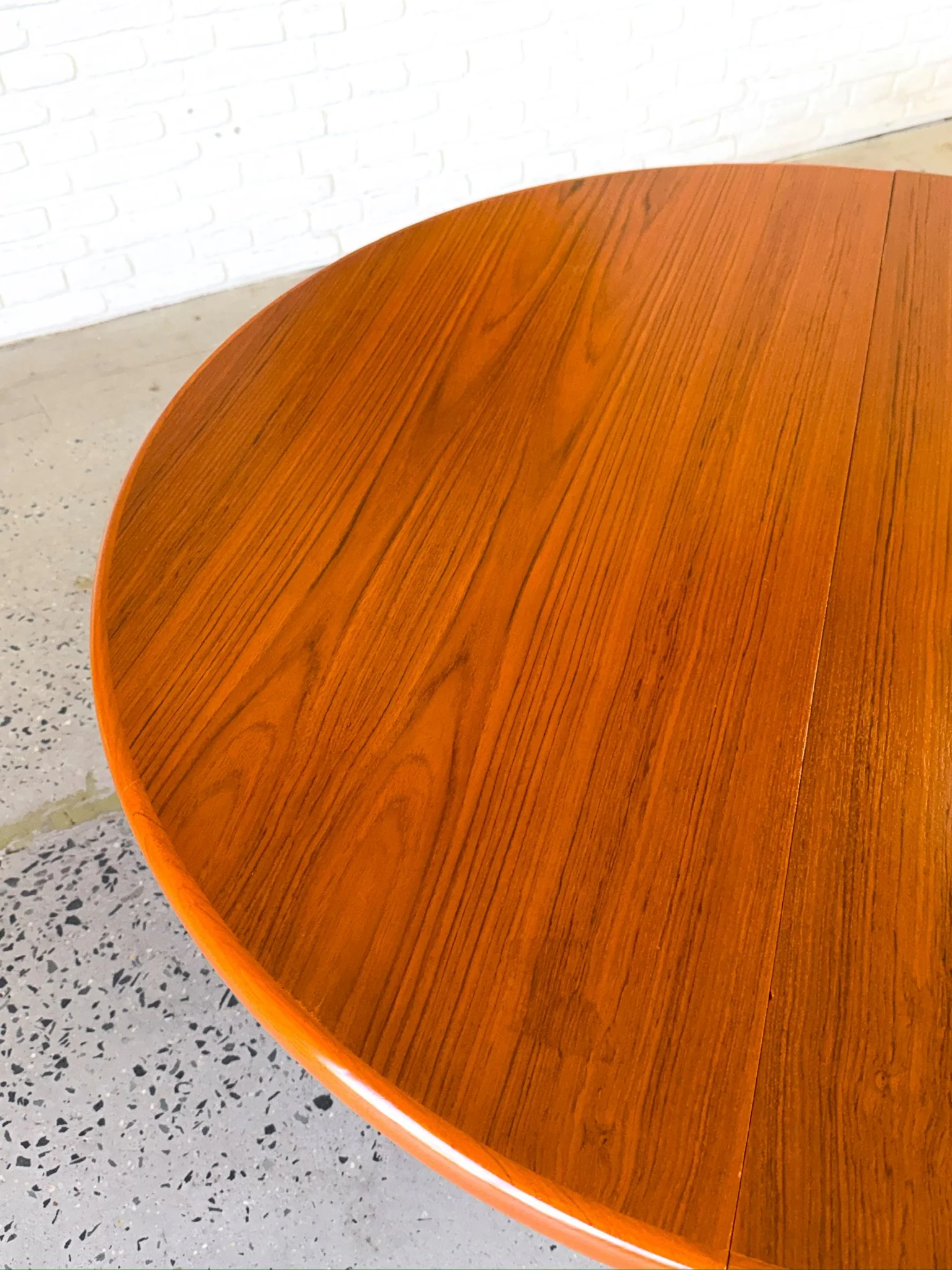 Danish Modern Circular Dining Table with Two Leaves18.jpg