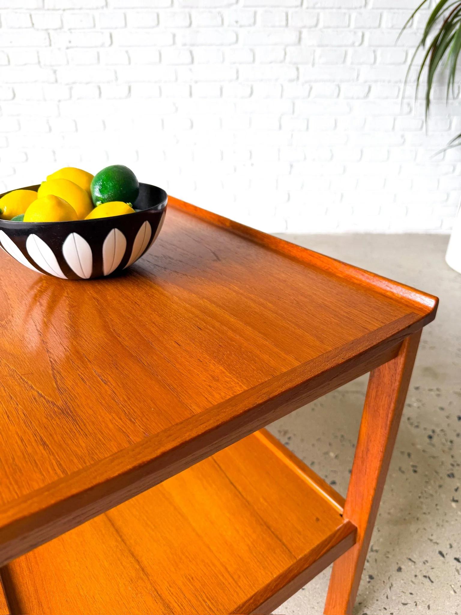 Removable Tray Top Side Table7.jpg