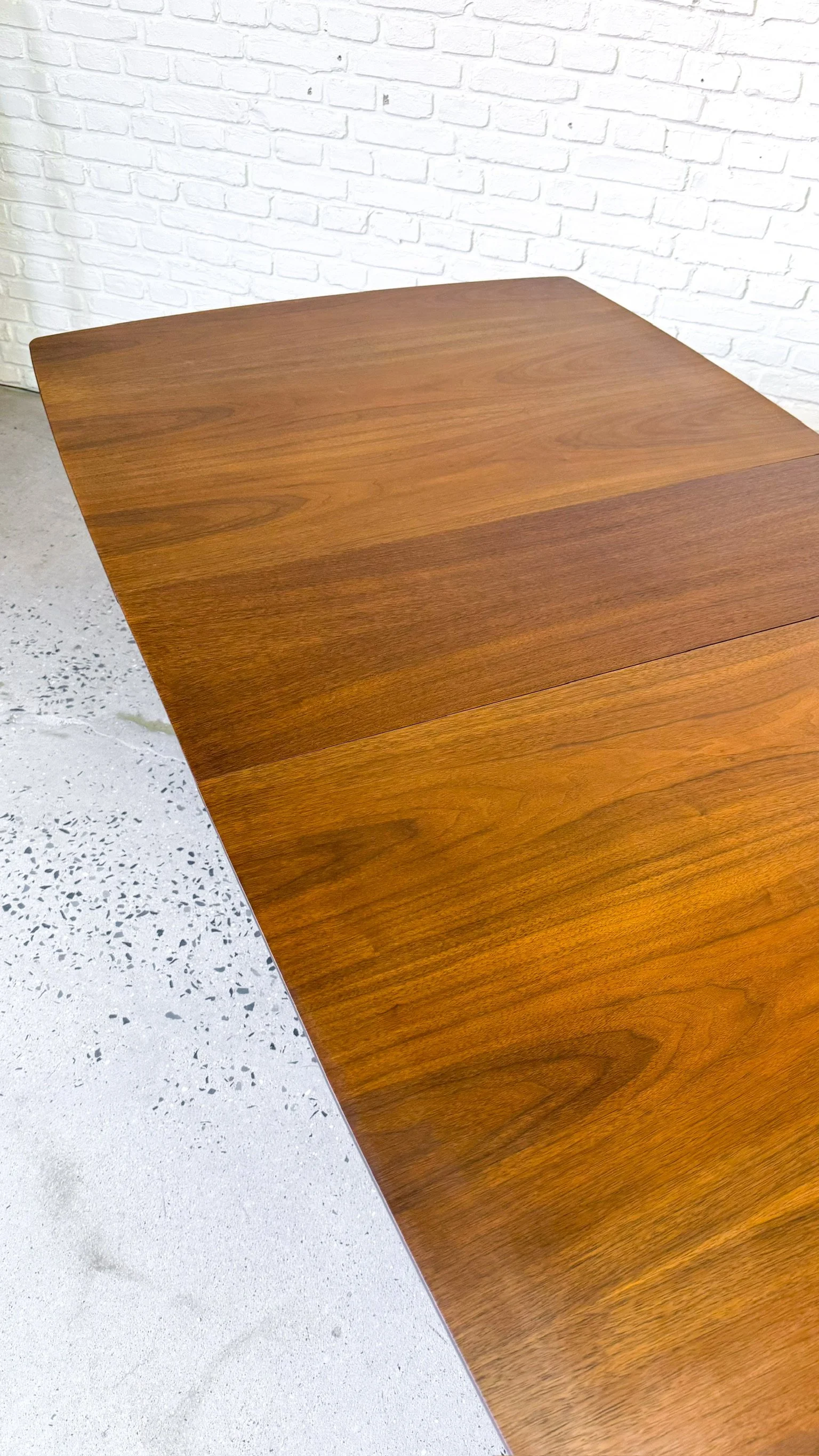 Walnut Dining Table with One Leaf4.JPG