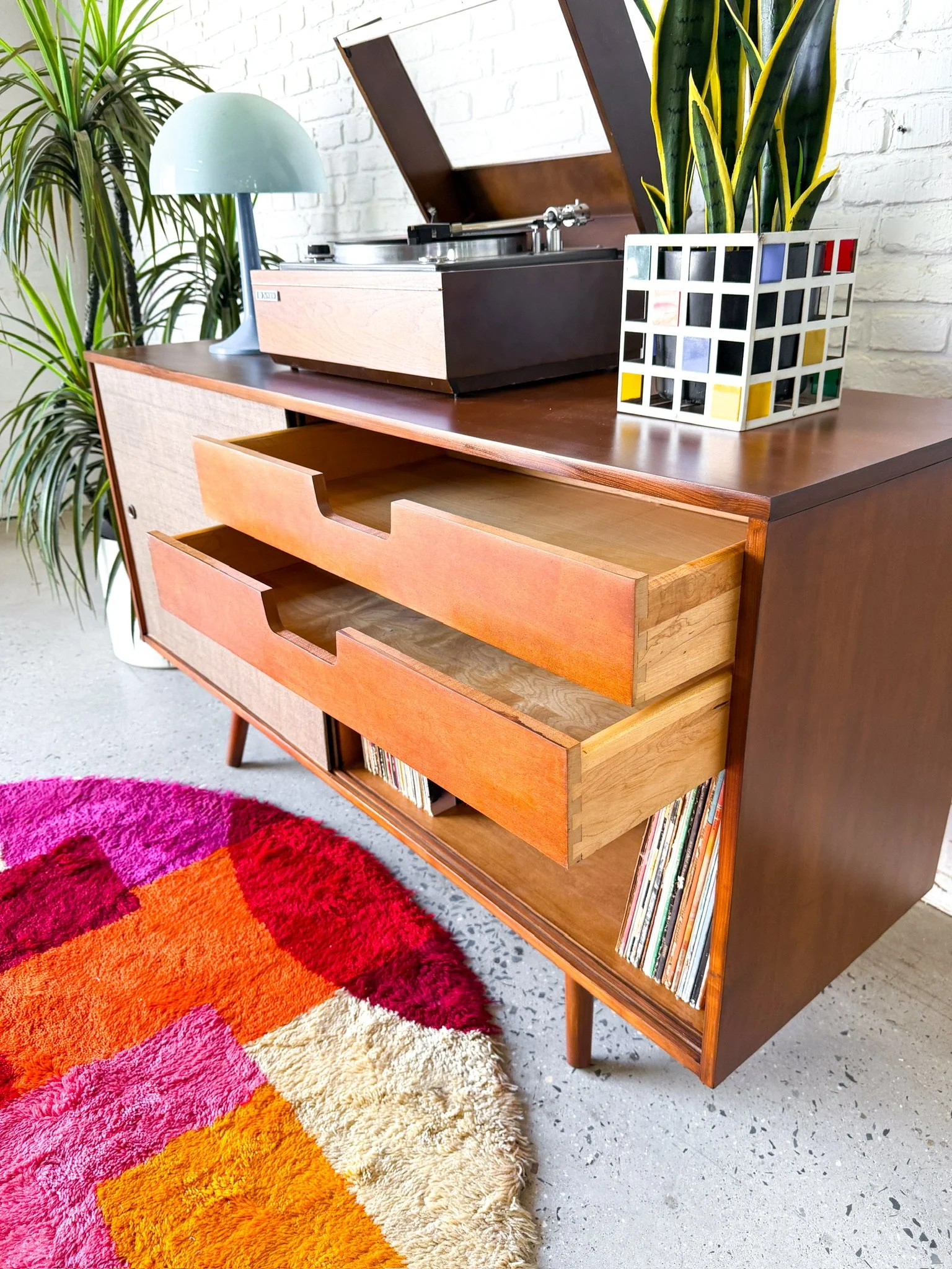 Paul McCobb Credenza and Record Cabinet27.jpg