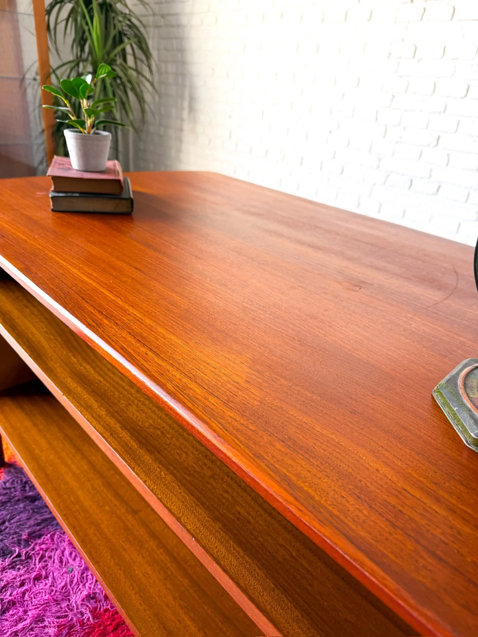 SVEND AAGE MADSEN STYLE DANISH TEAK DESK 1960S17.jpg