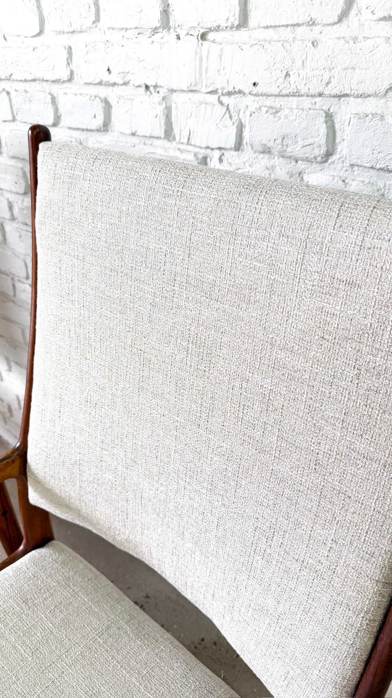 Danish Modern Rosewood Dining Chairs5.jpg