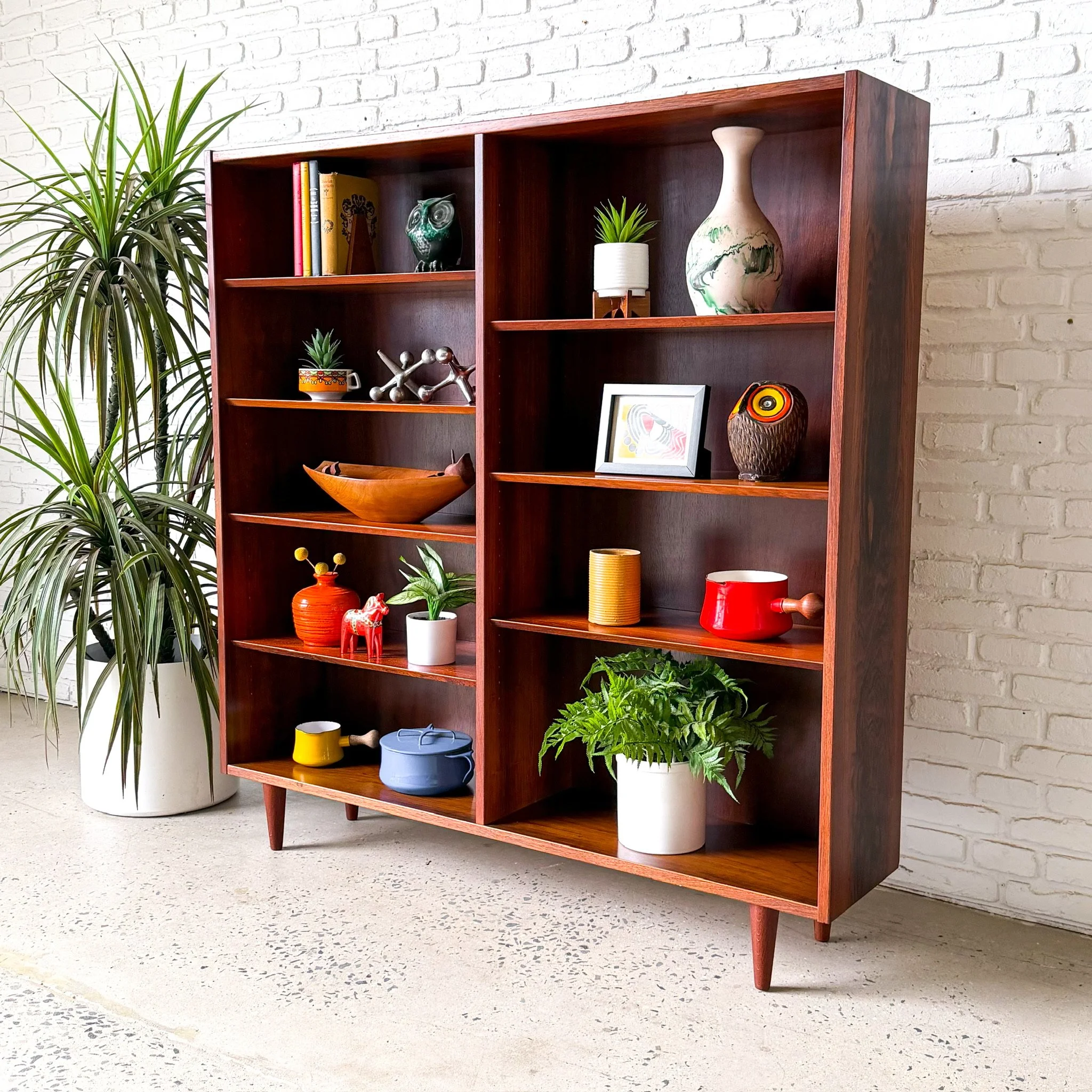 Rosewood Danish Bookshelf4.jpg