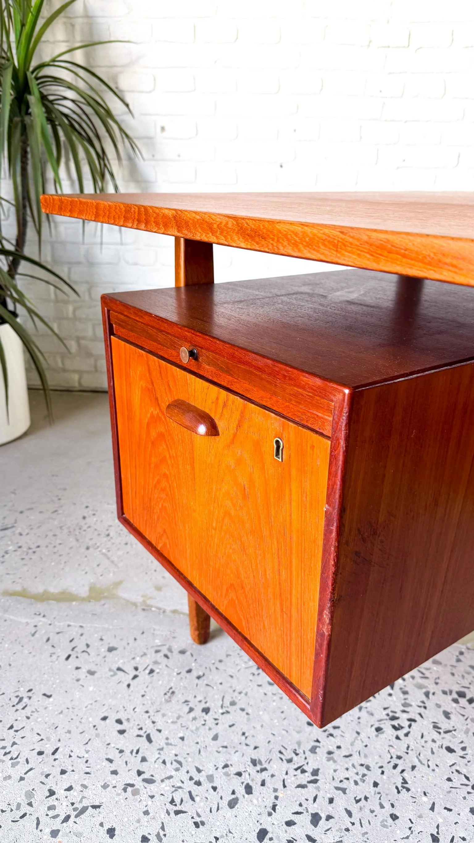 Danish Teak Floating Top Desk5.jpg