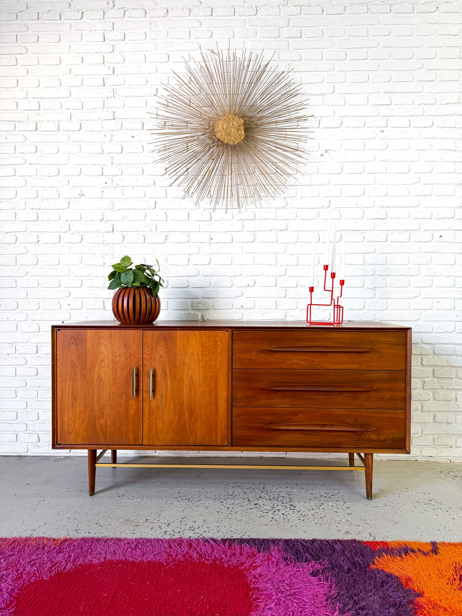 Mid Century Walnut Credenza14.jpg