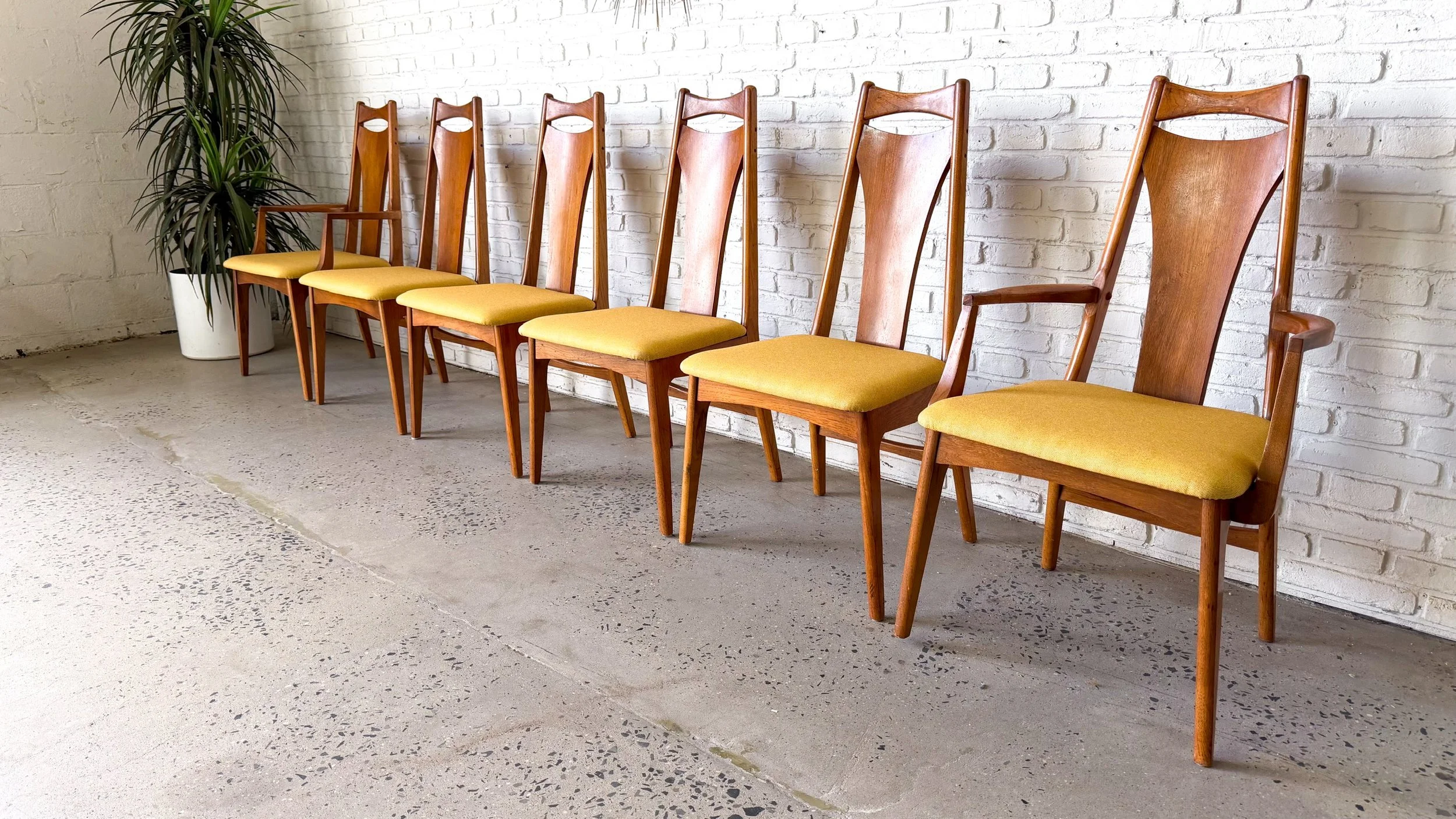 Young Manufacturing Dining Chairs Set of Six with New Upholstery3.jpg