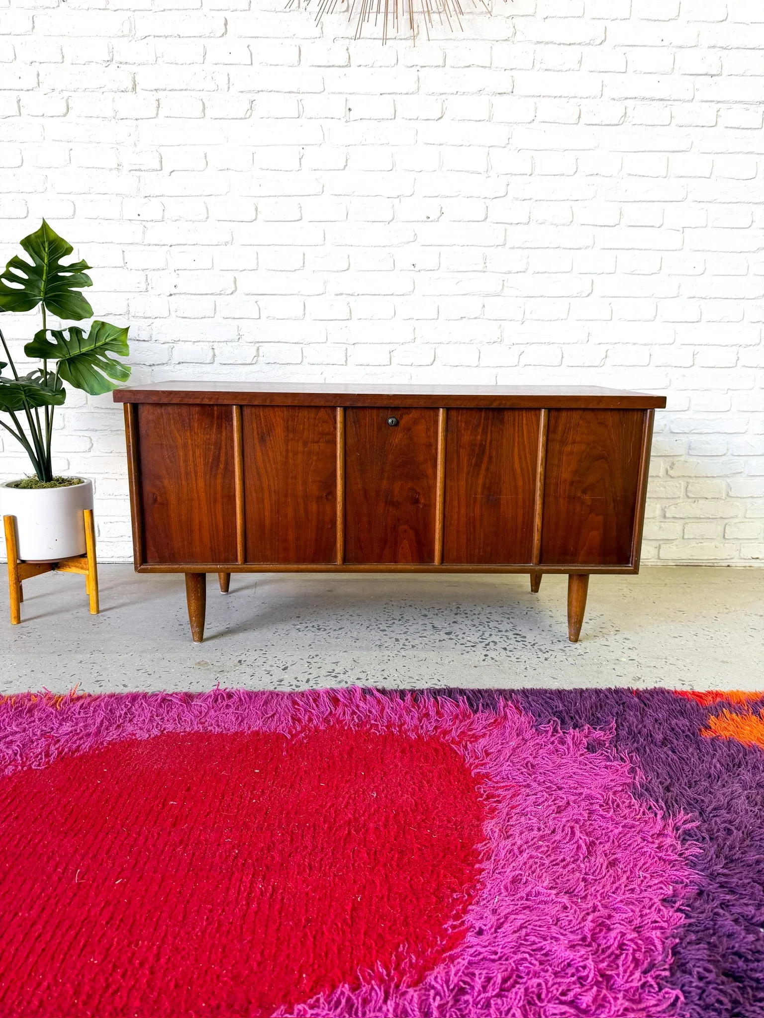 Lane Cedar Hope Chest2.jpg