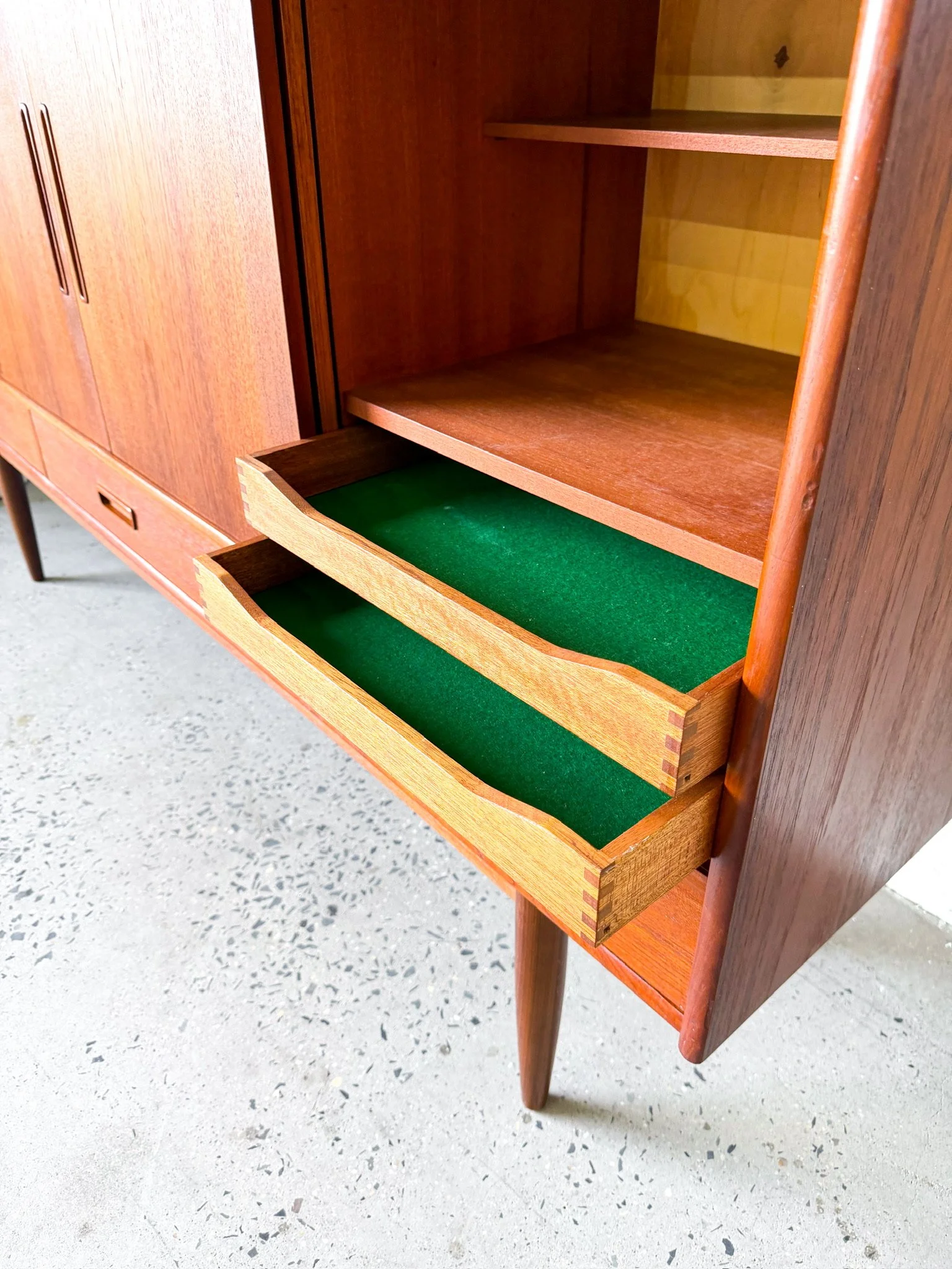Danish Teak Highboard14.jpg