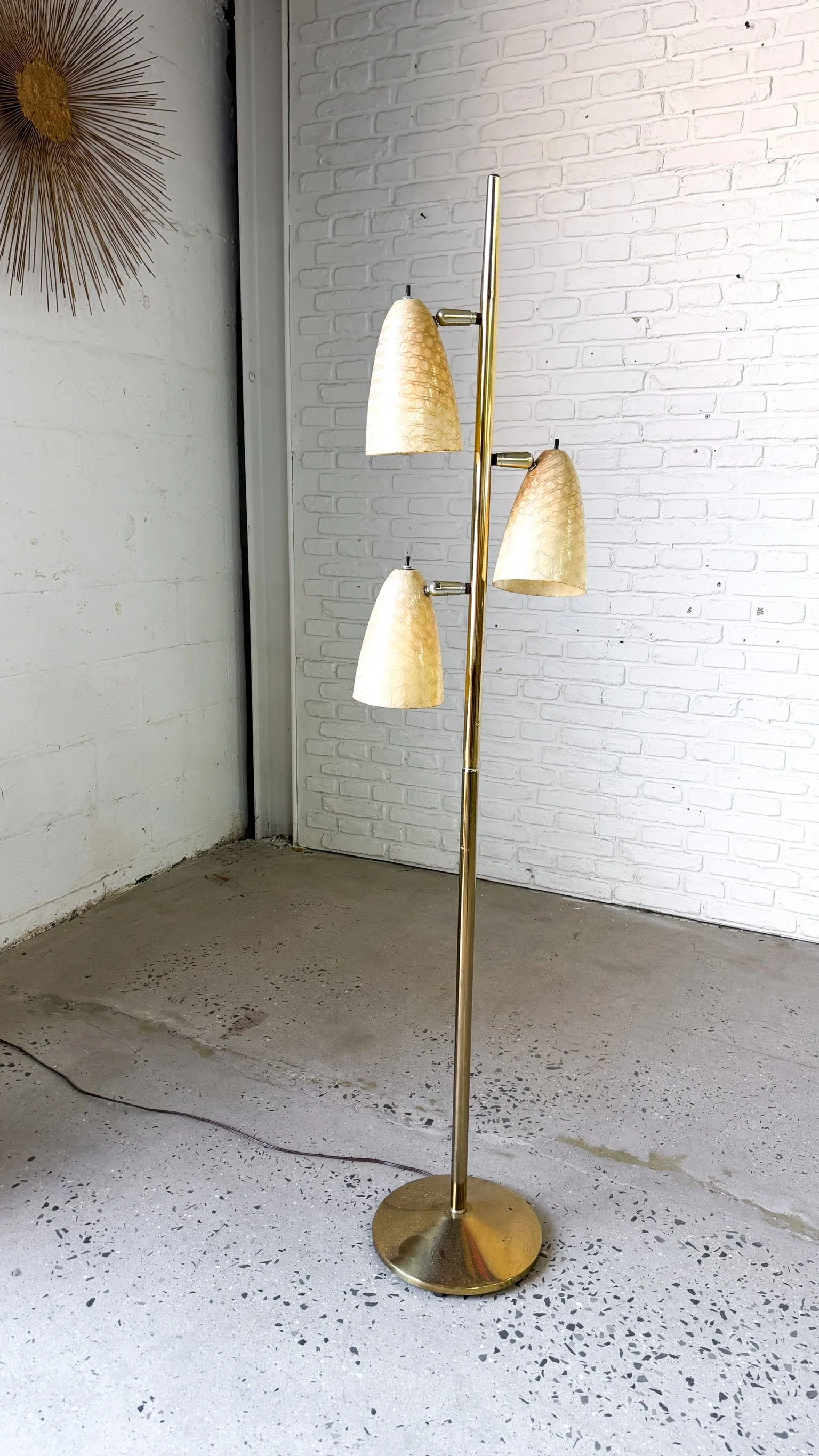 Triple Floor Lamp with Fiberglass Shades9.jpg