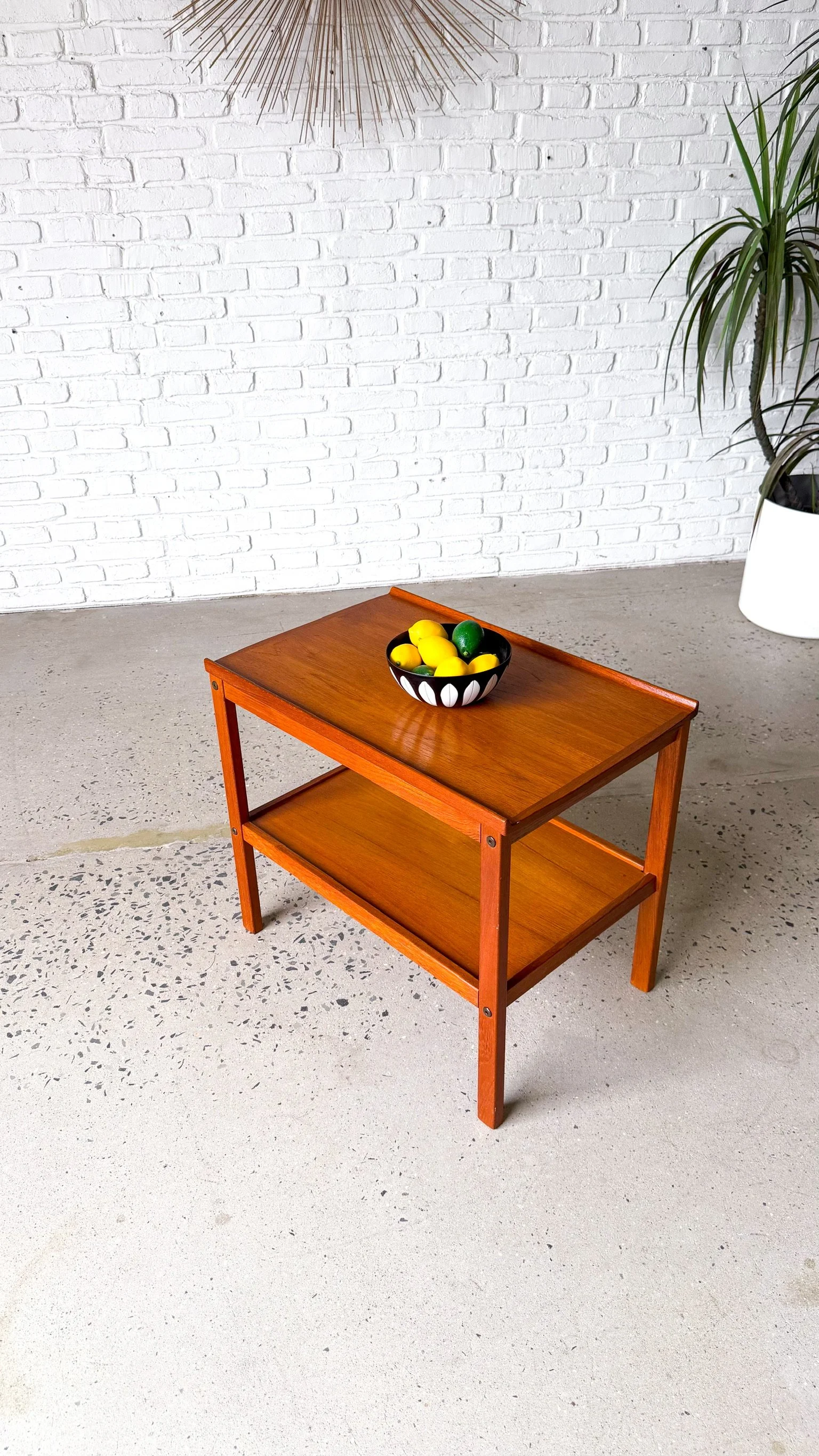 Removable Tray Top Side Table1.jpg