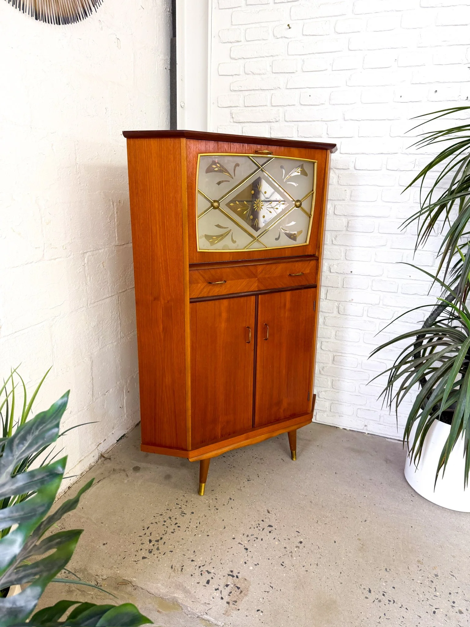 Rare Teak Corner Cabinet Made in Norway by Aasgard Mobelfabrikk15.jpg