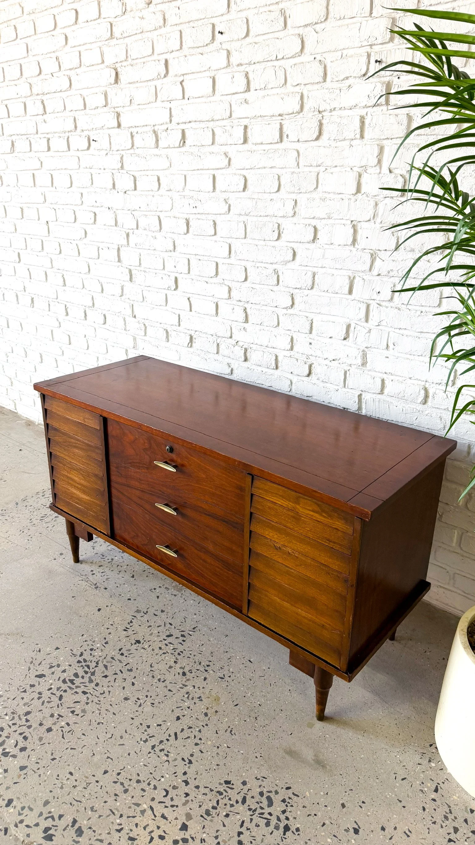 Lane cedar chest4.jpg