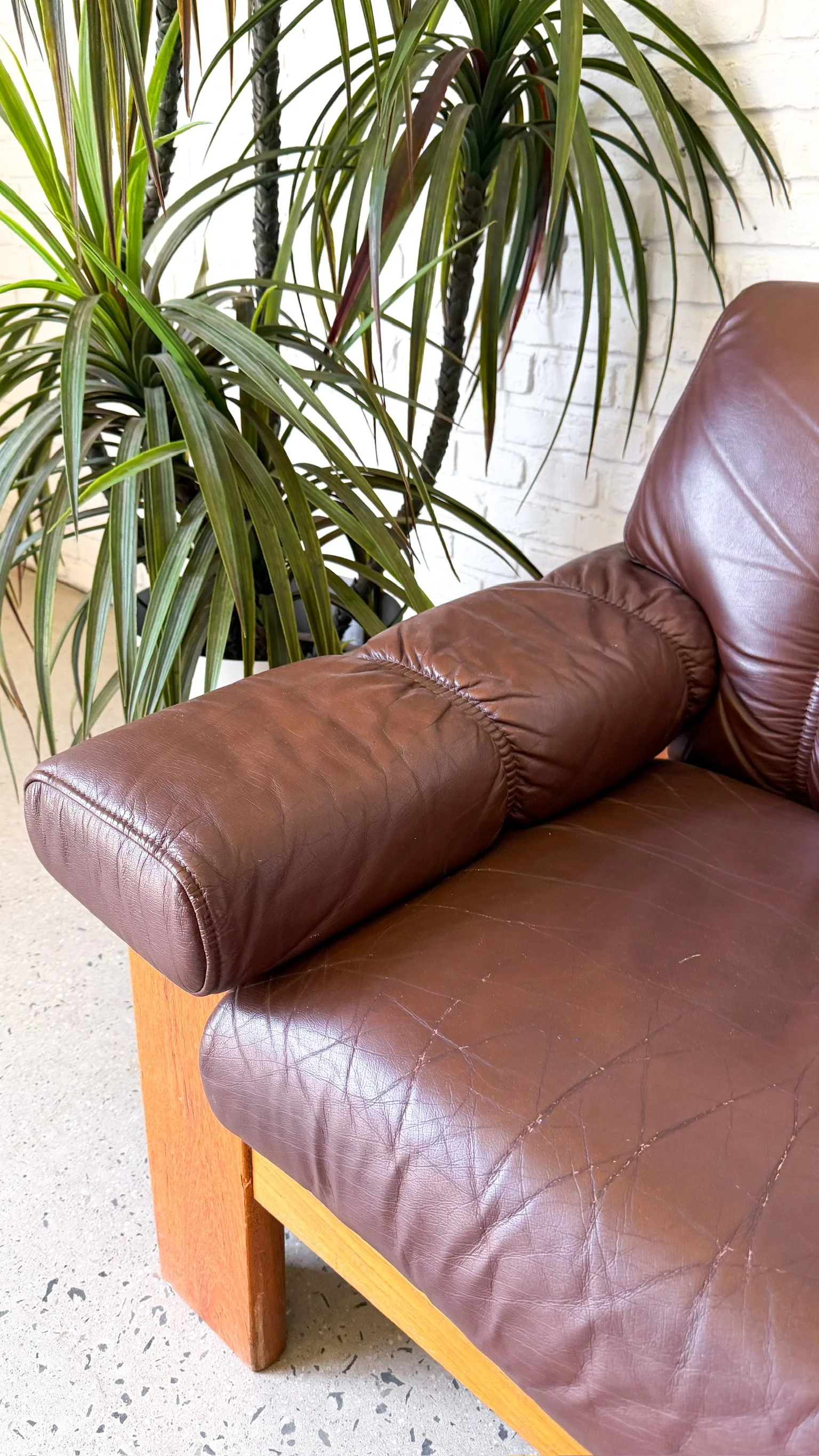 Danish Teak Leather Sofa7.jpg