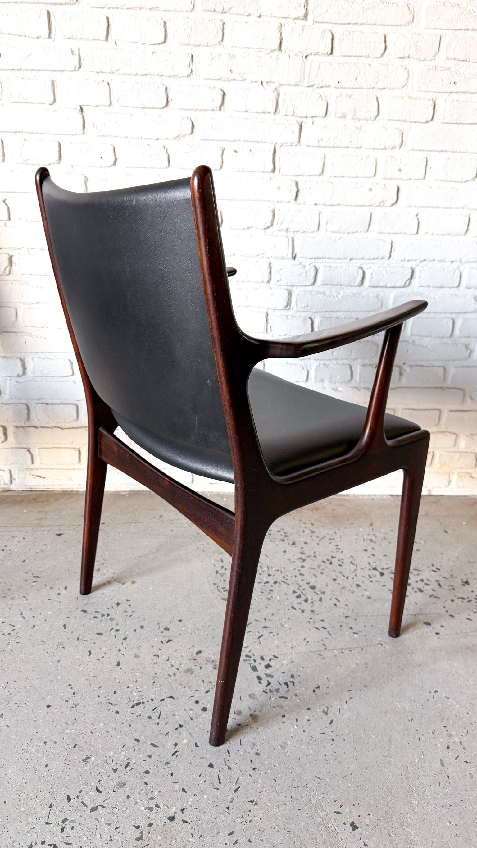 Johannes Andersen Danish Rosewood Dining Chairs12.jpg