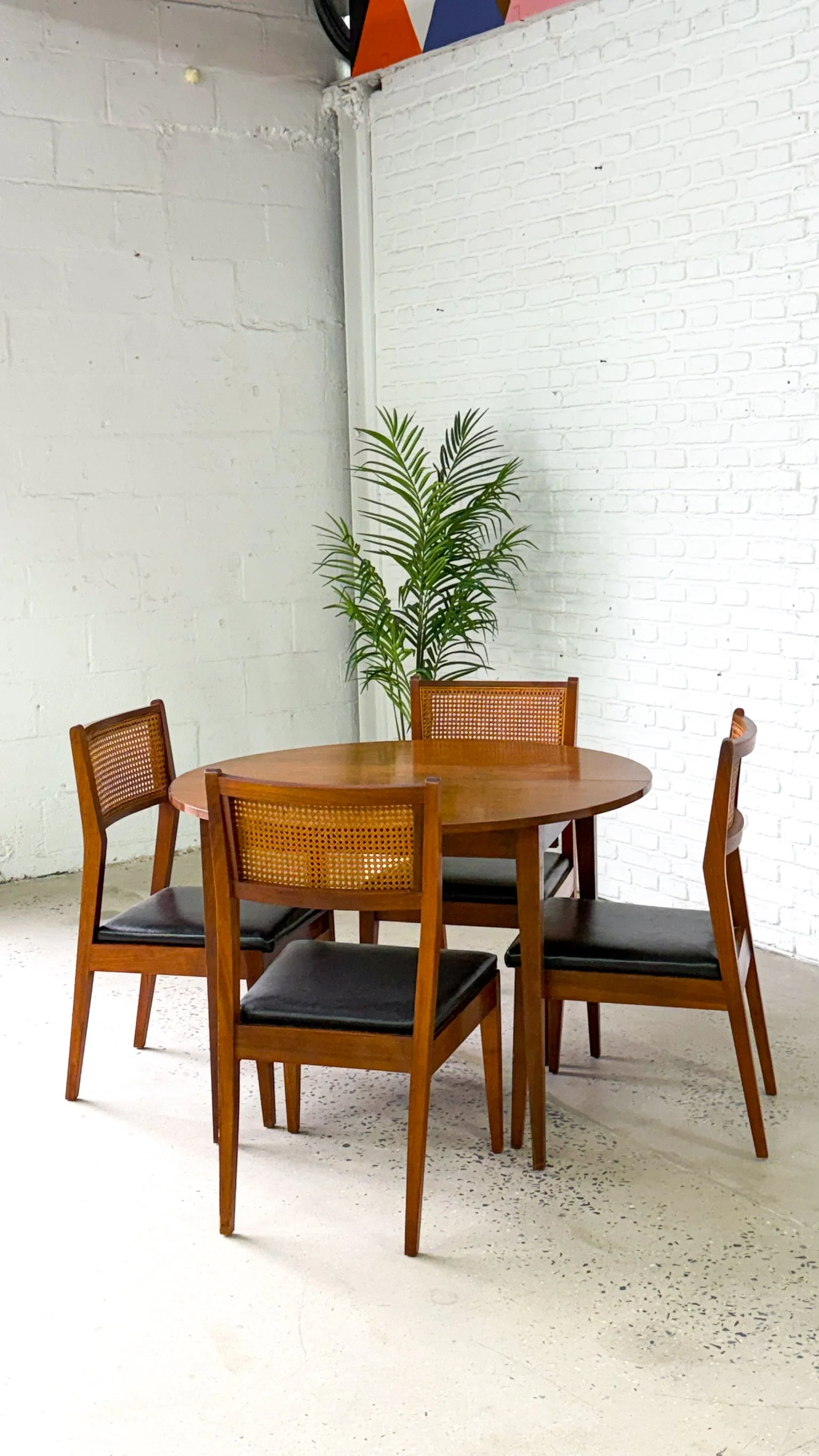 Round Walnut Mid Century Dining Table19.jpg