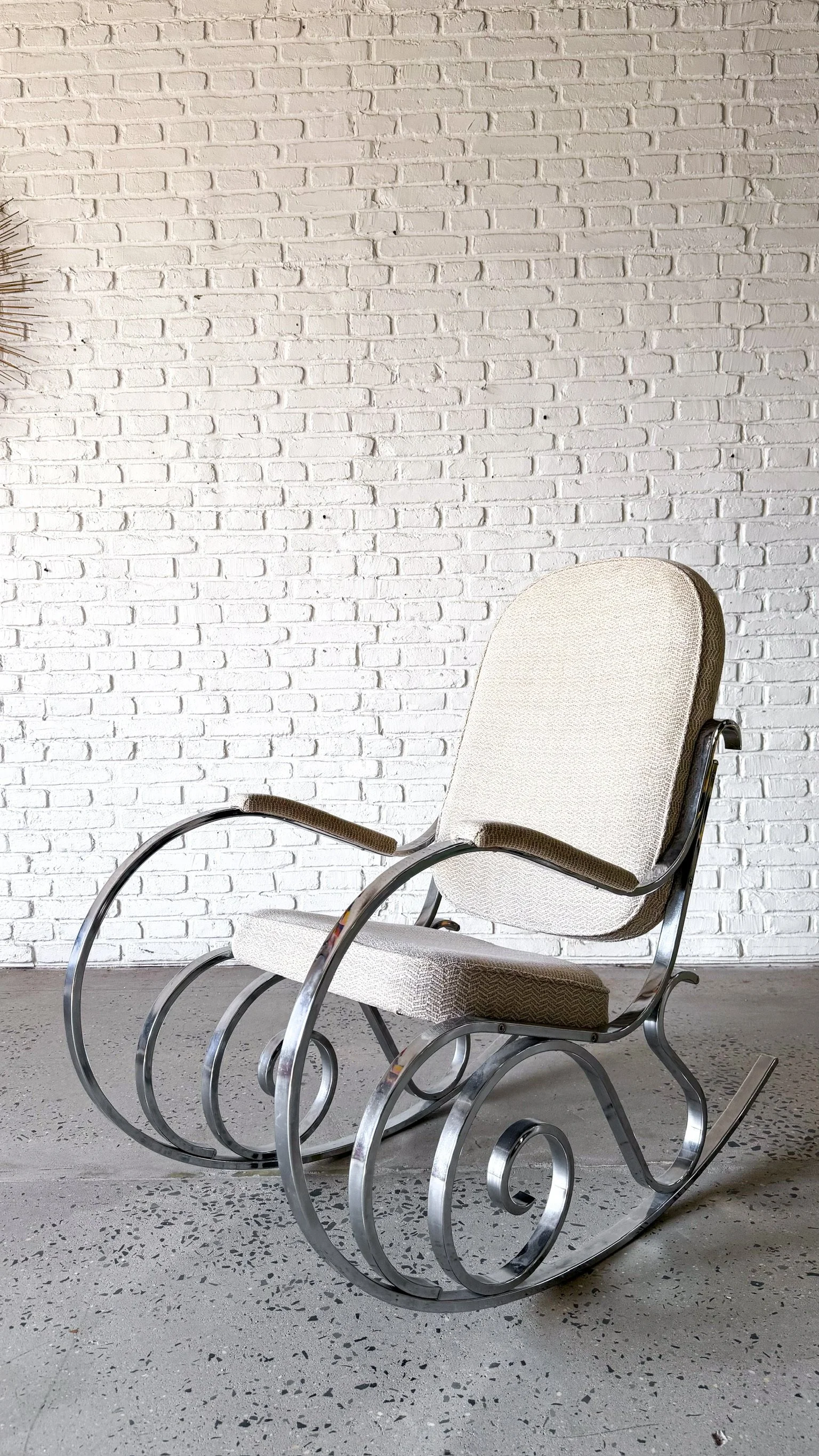 1970s chrome rocking chair2.jpg