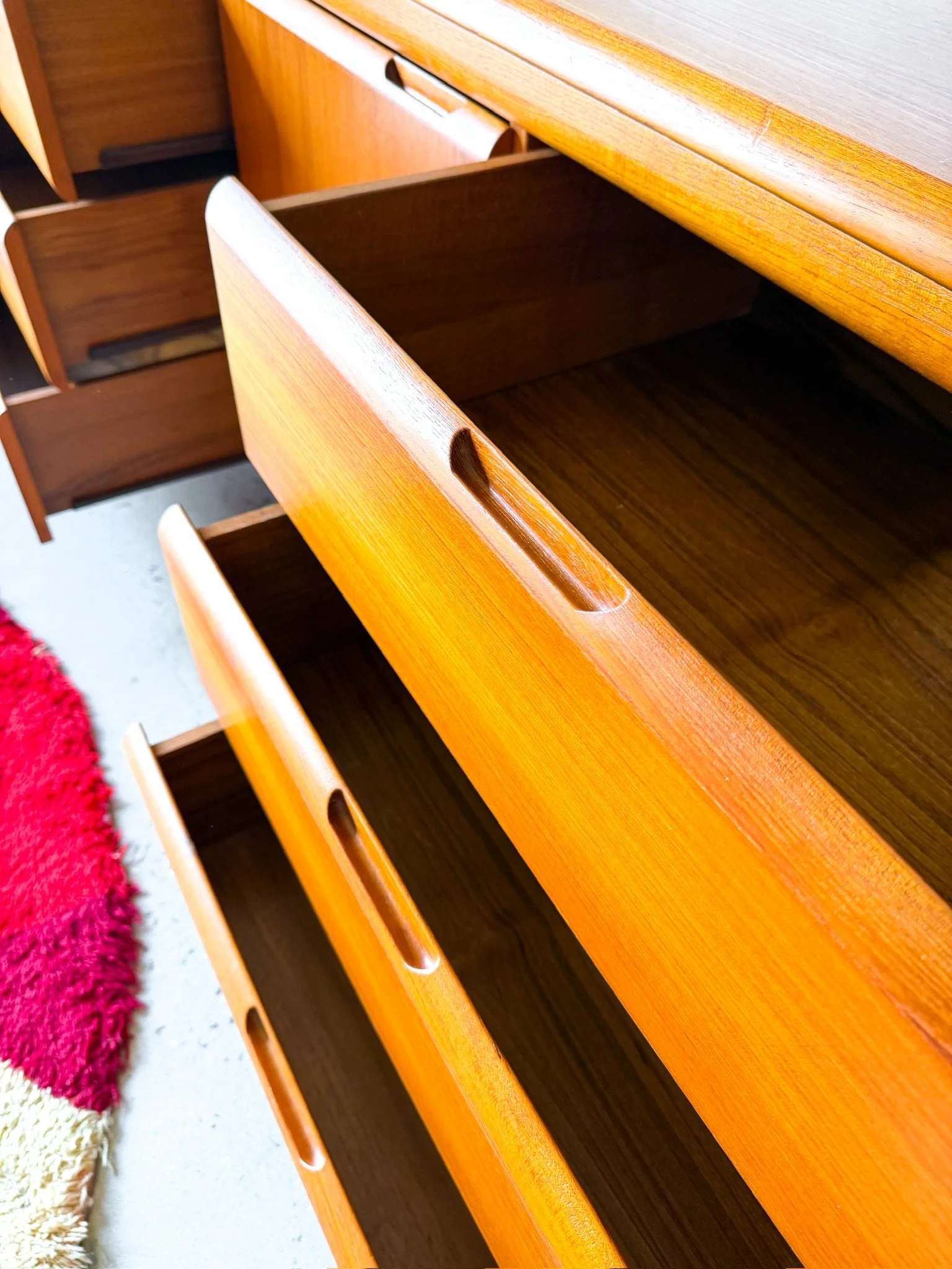 Teak Low Dresser9.jpg
