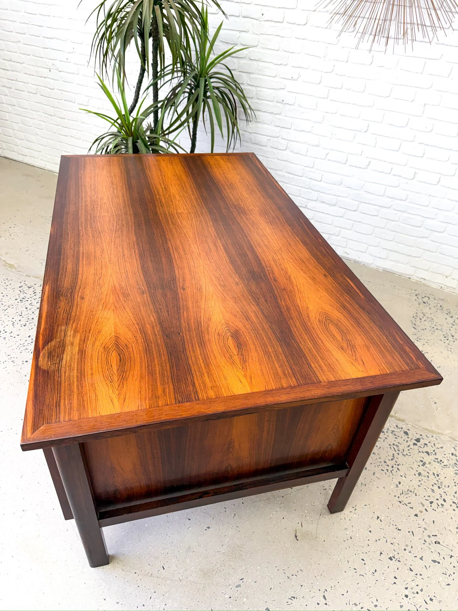 Rosewood Executive Desk16.jpg