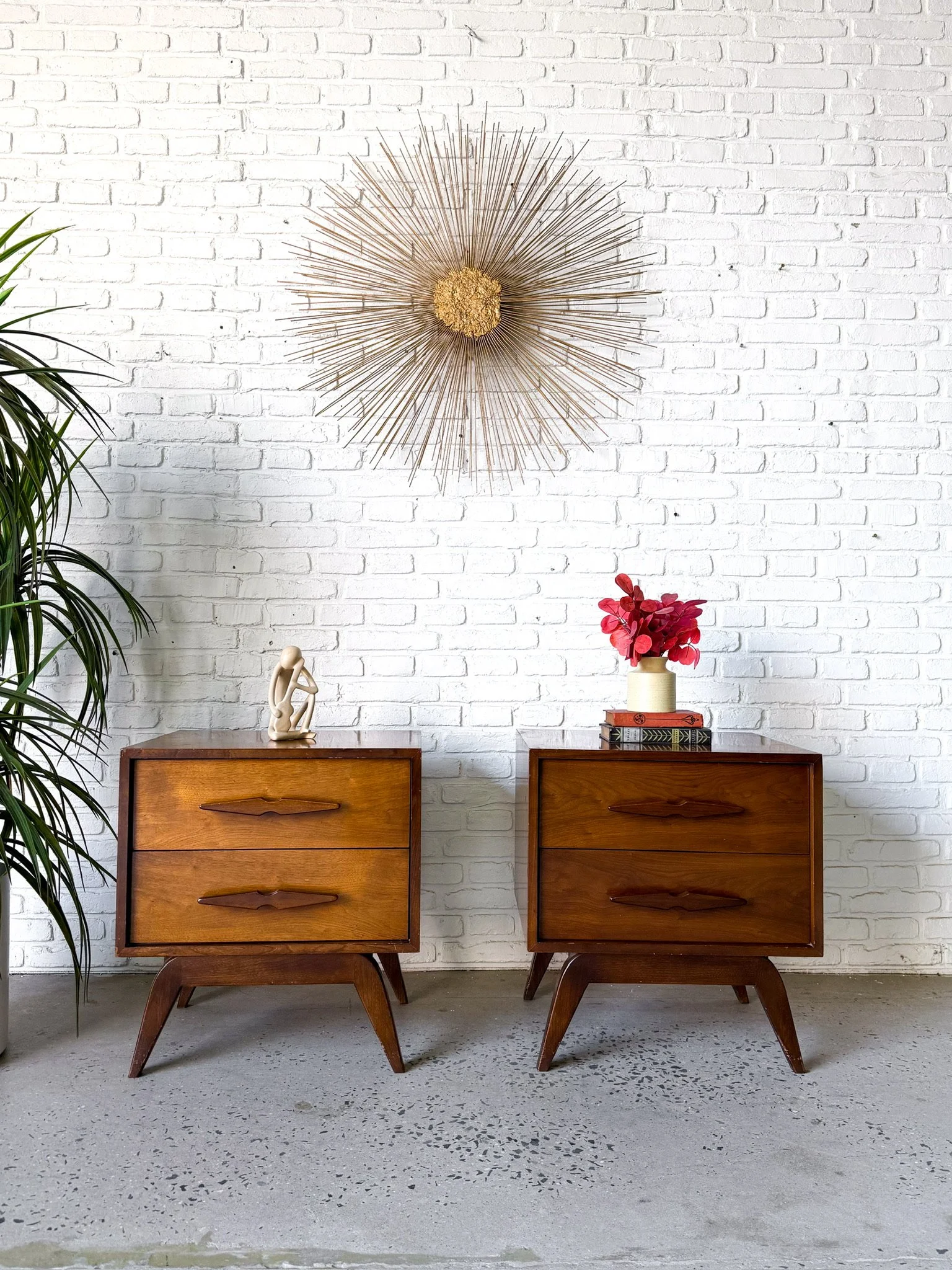 4 piece Walnut Bedroom Set Circa 1960s19.jpg