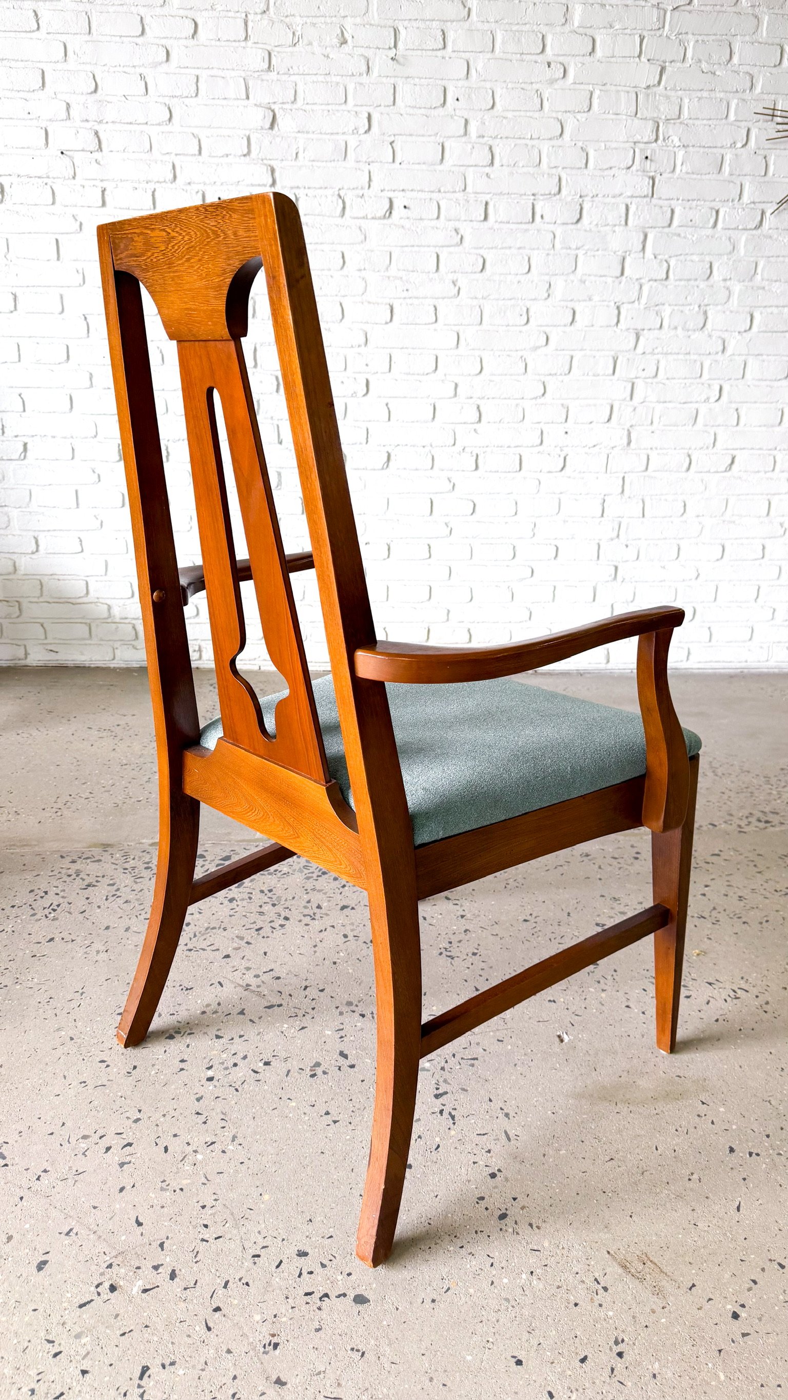 Young Manufacturing High Back Dining Chairs circa 1960s10.jpg