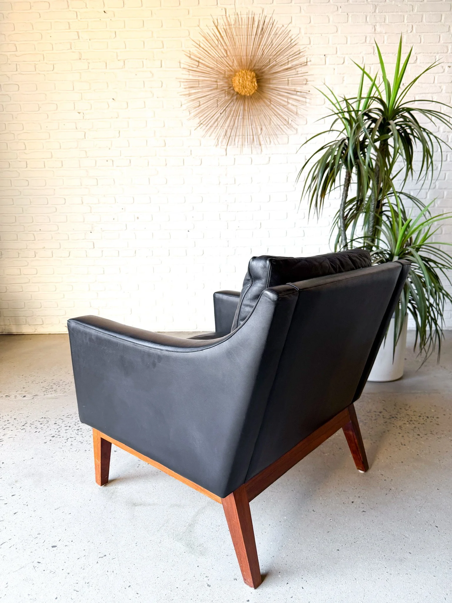 Kai Lyngfeldt Leather Lounge Chair with Rosewood Base4.jpg