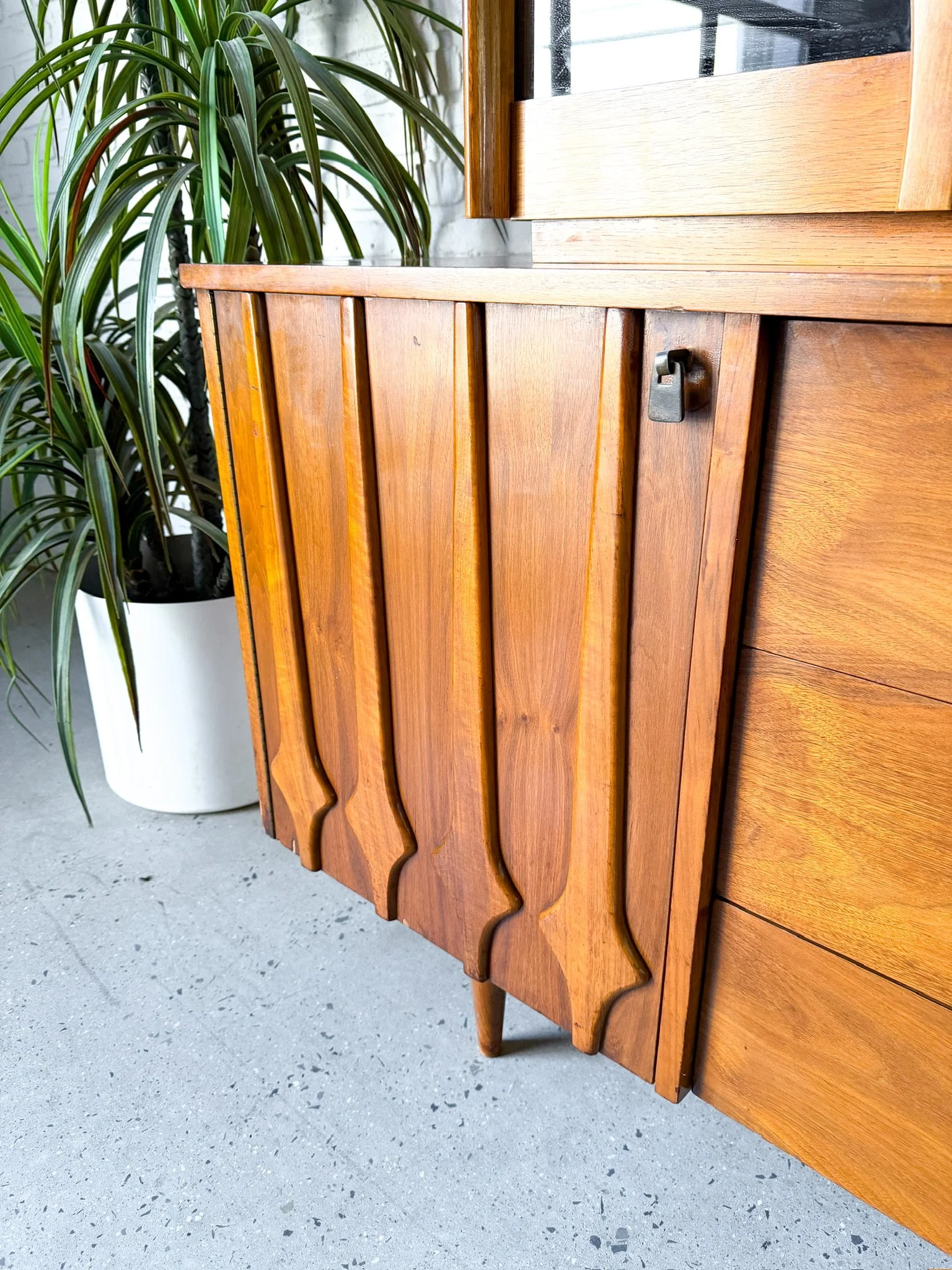 mid century two piece walnut hutch2.jpg