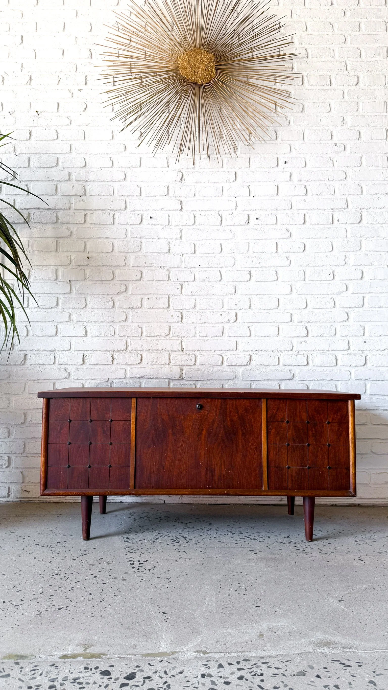 Mid-Century Modern Cedar Hope Chest by Lane2.jpg
