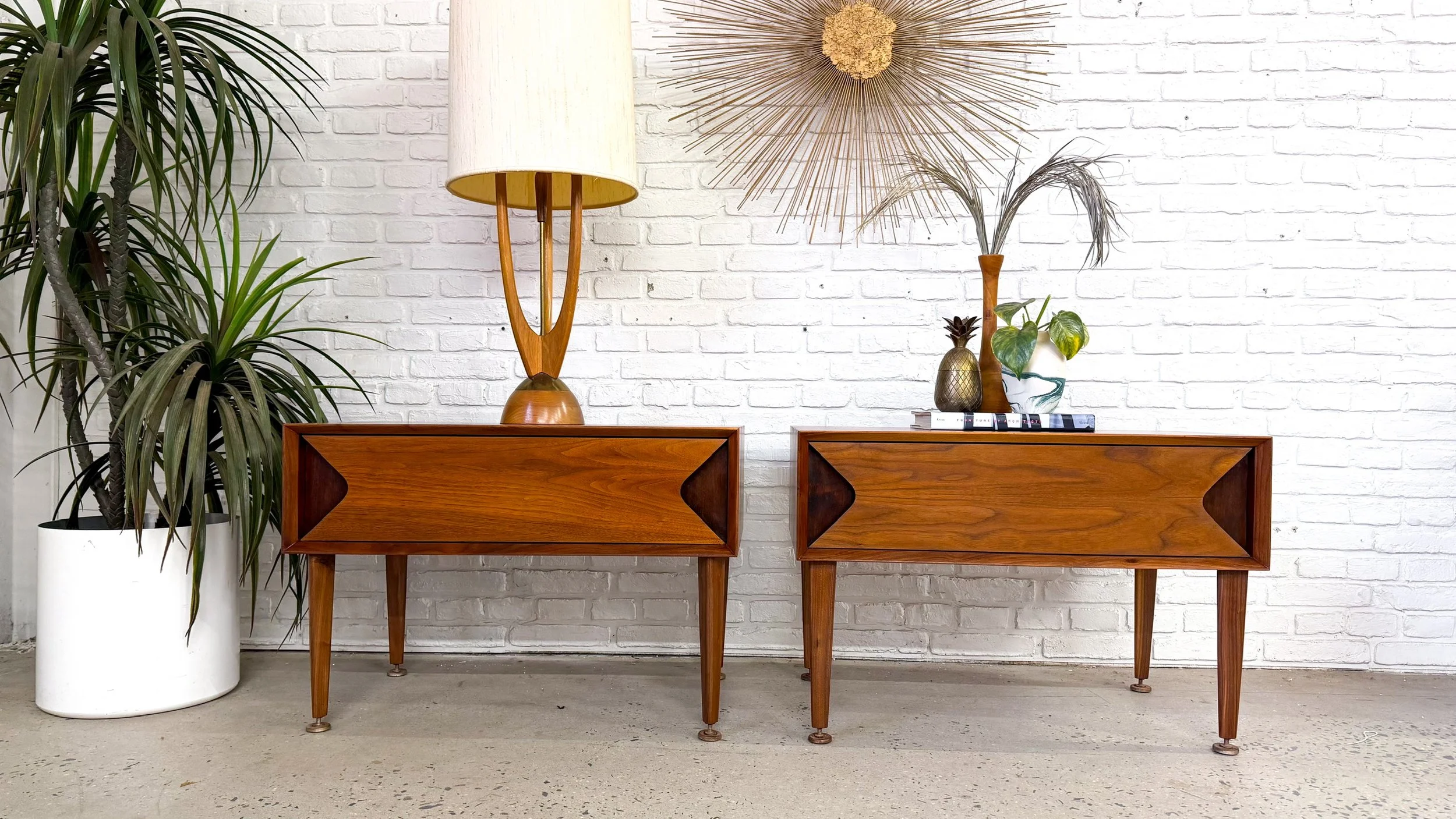 grossfeld house nightstands5.jpg