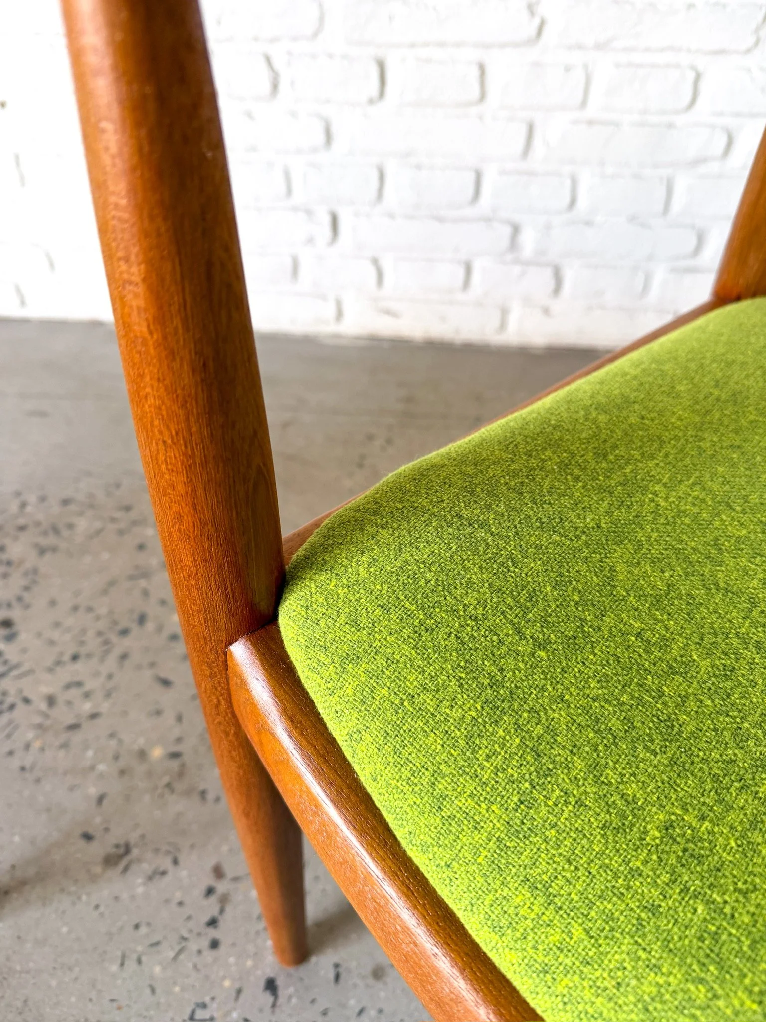 Rare pair of restored hans wagner JH503 chairs8.jpg