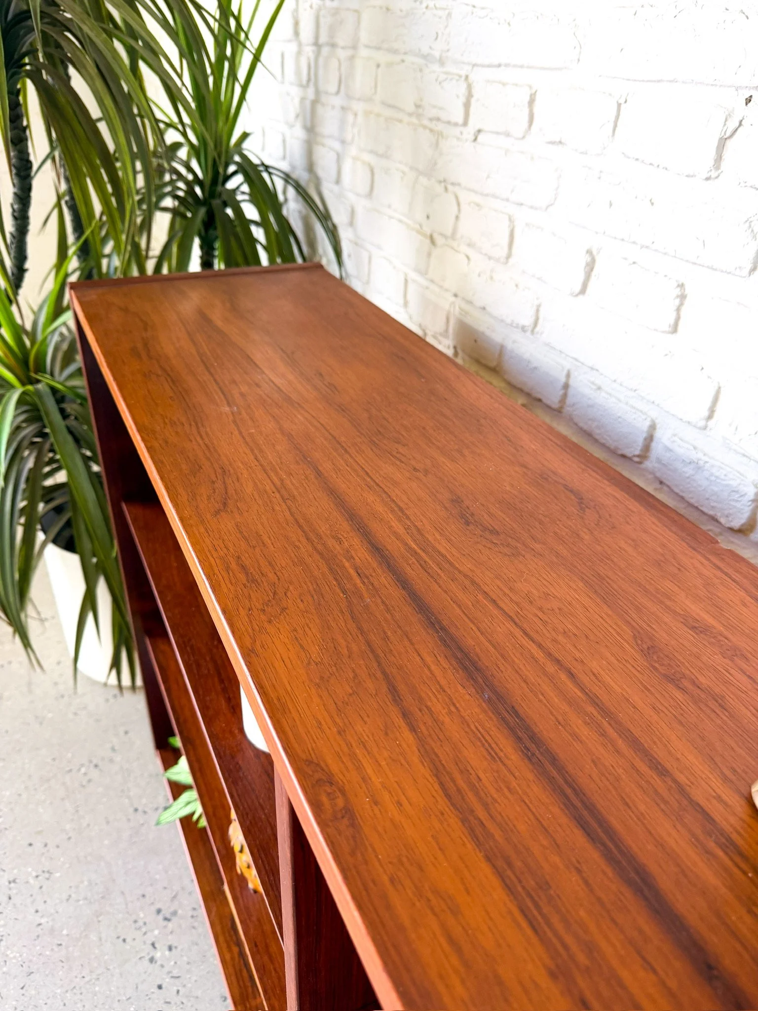 Danish Rosewood Bookshelf9.jpg