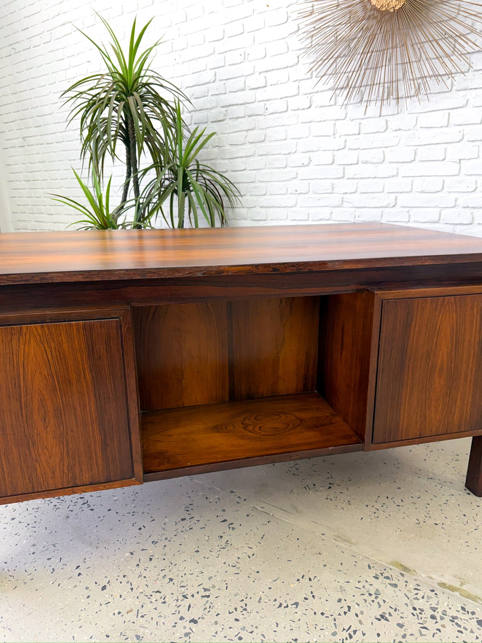 Rosewood Executive Desk19.jpg