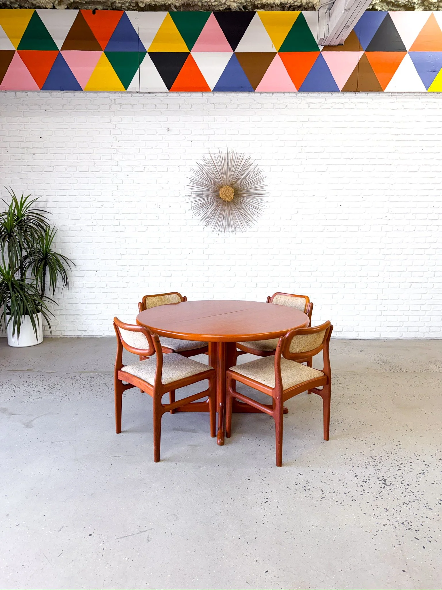 Danish Modern Circular Dining Table with Two Leaves1.jpg
