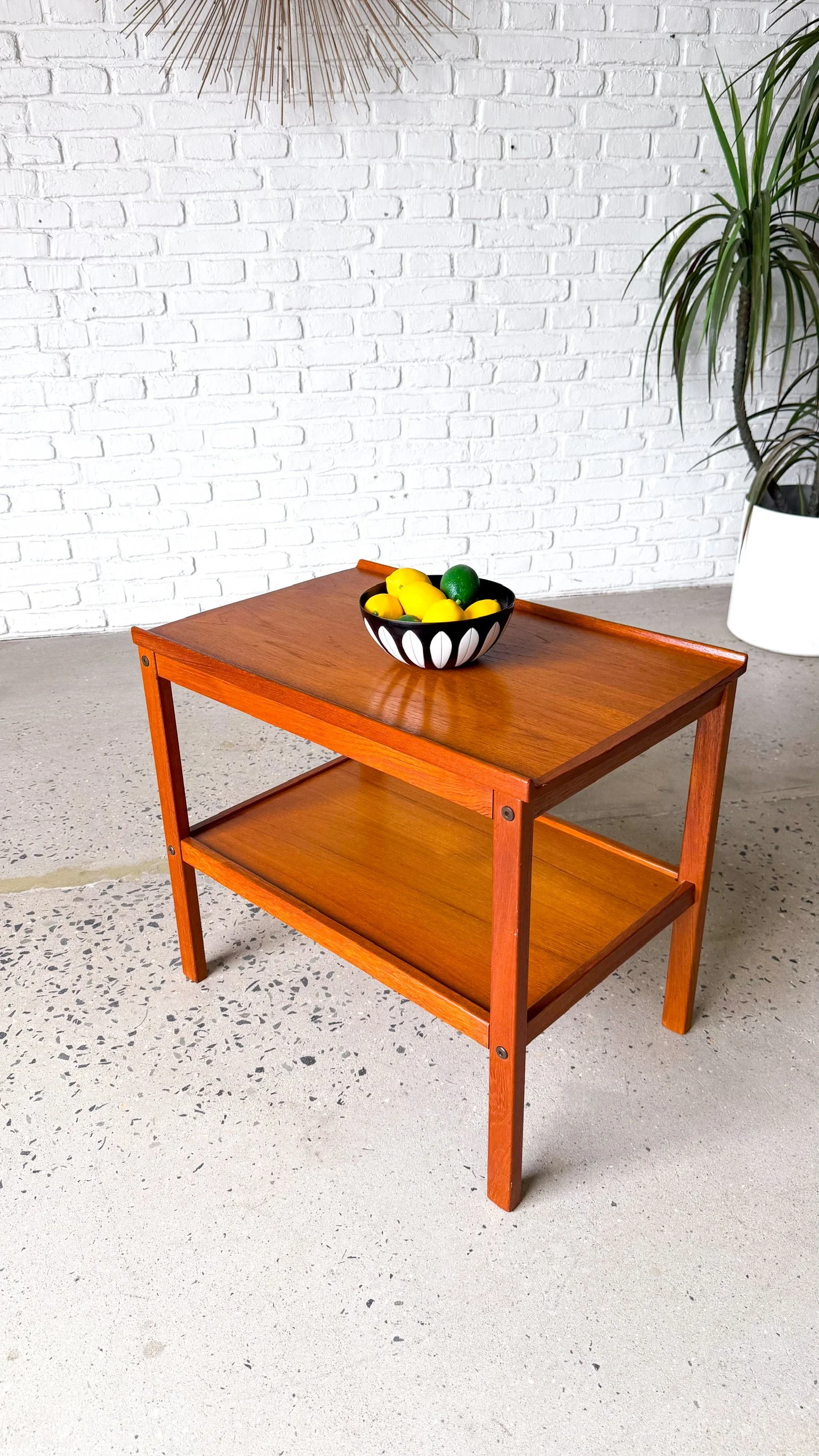 Removable Tray Top Side Table2.jpg