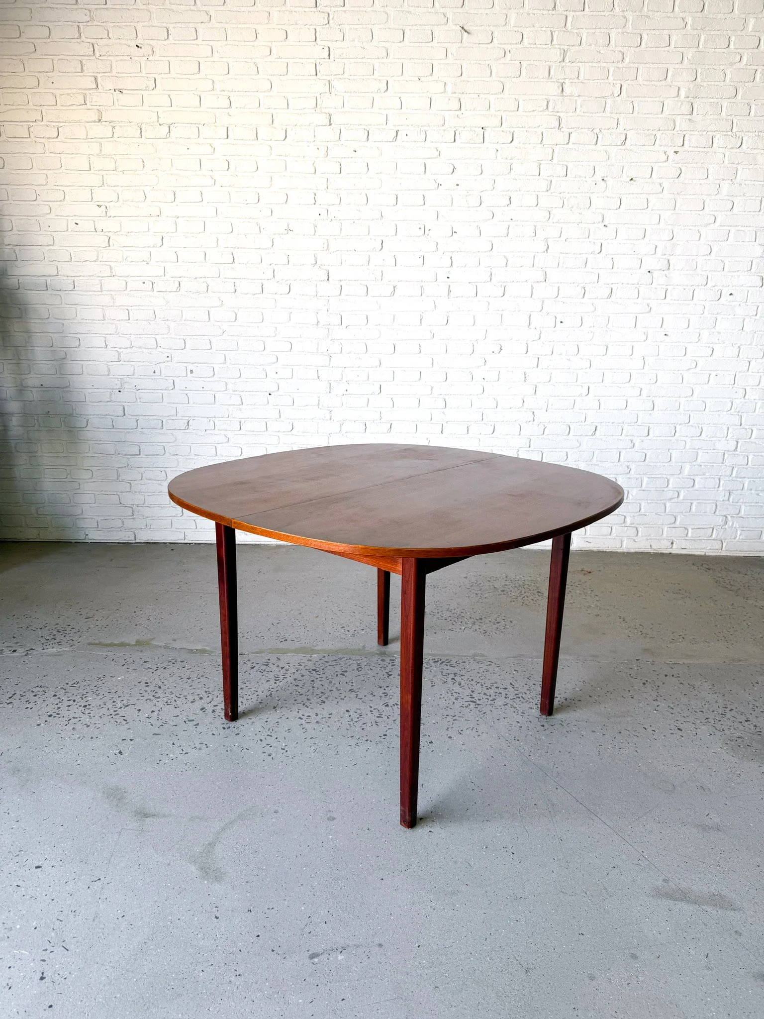 Founders Oiled Walnut Dining Table With Two Leaves3.jpg