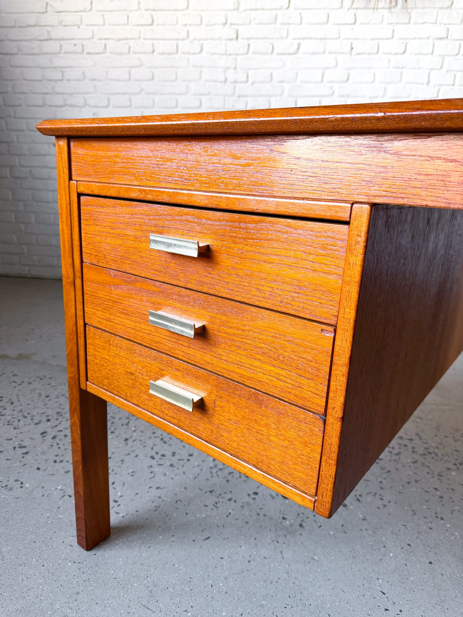 Danish Teak Desk4.jpg