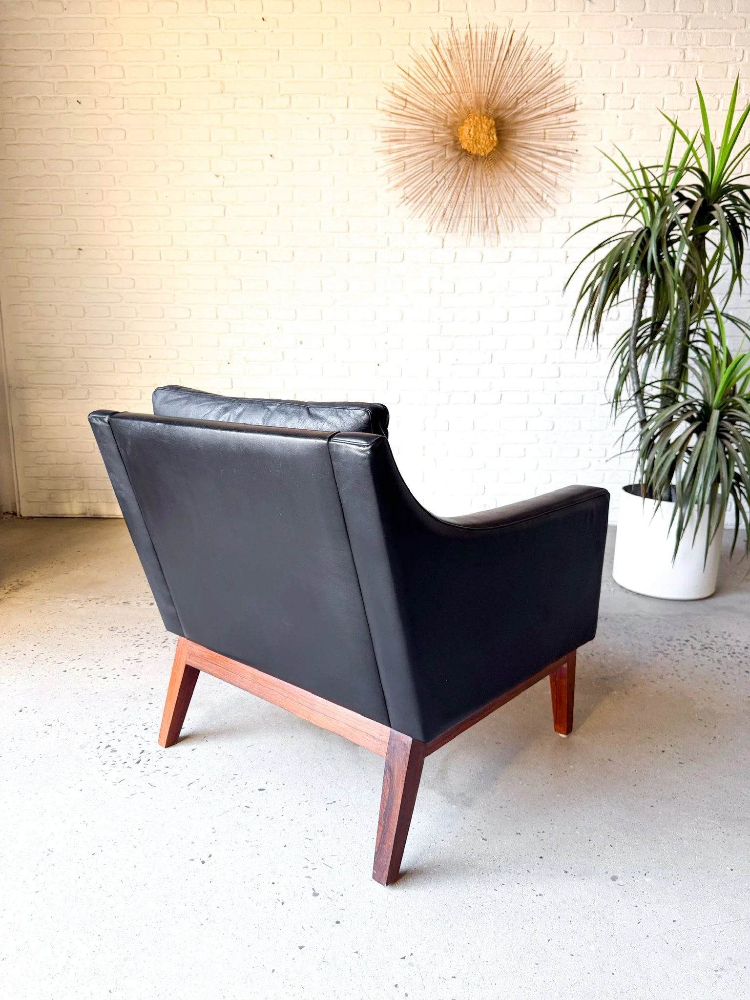 Kai Lyngfeldt Leather Lounge Chair with Rosewood Base5.jpg