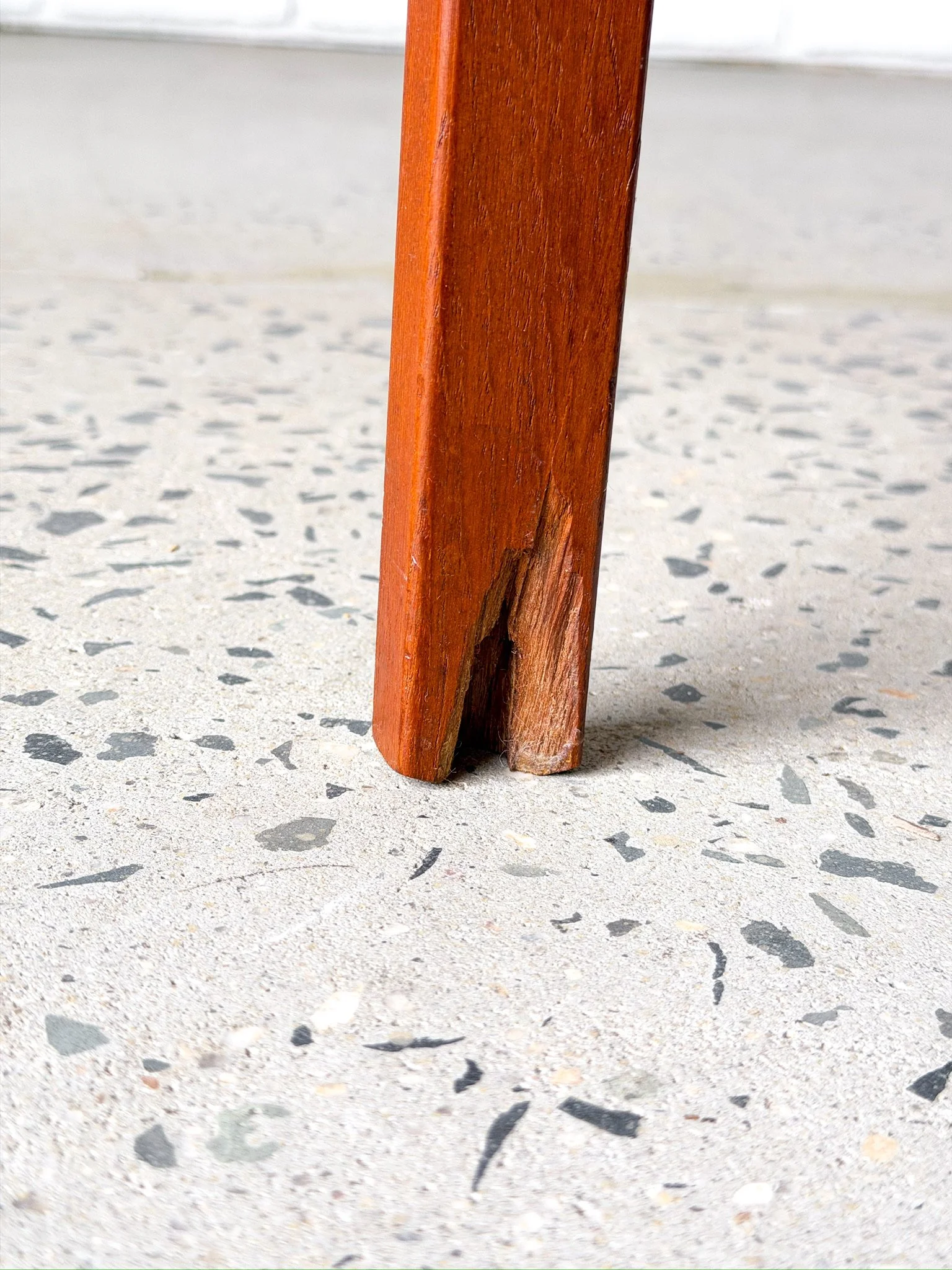 Removable Tray Top Side Table9.jpg