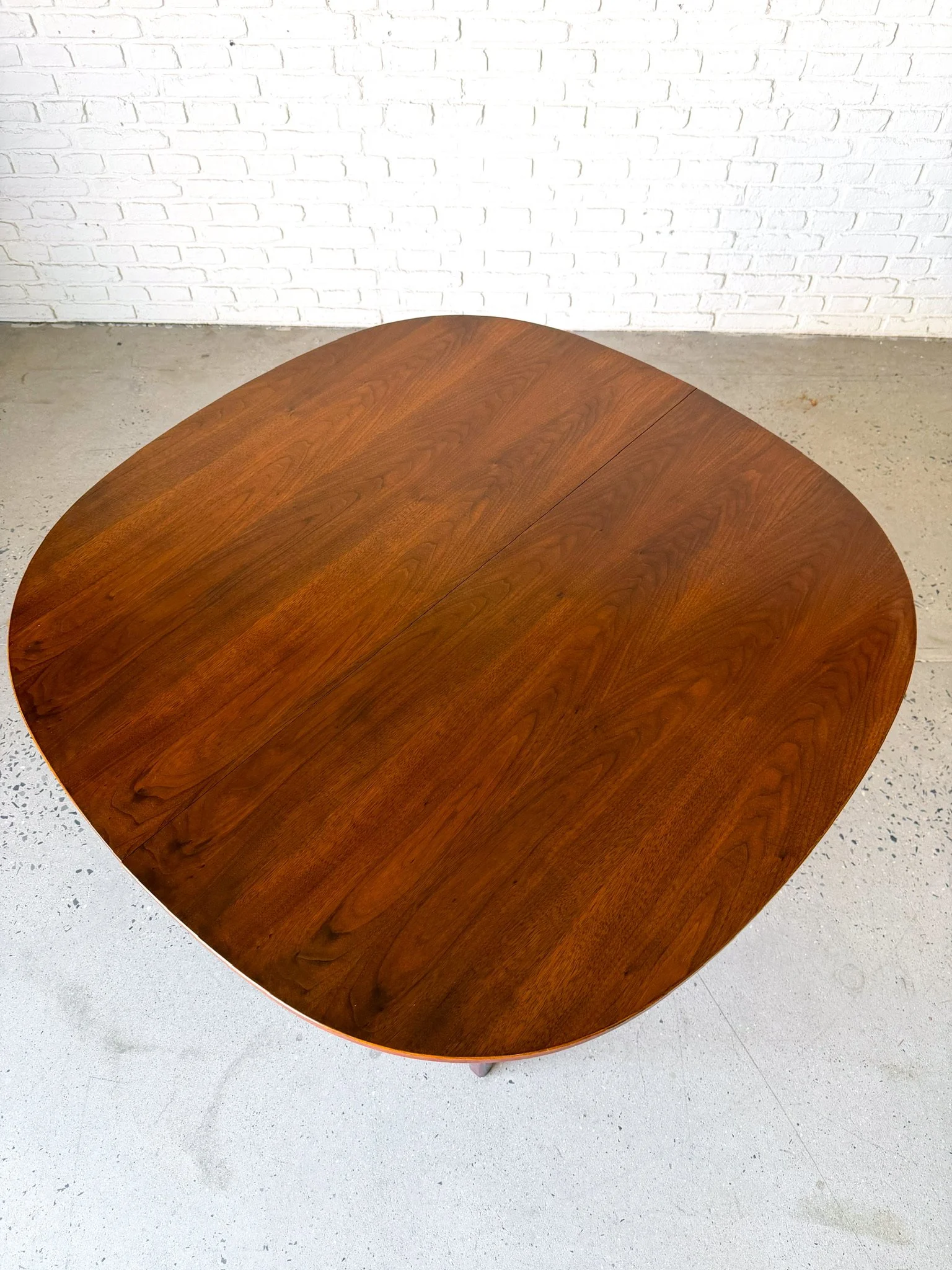 Founders Oiled Walnut Dining Table With Two Leaves9.jpg