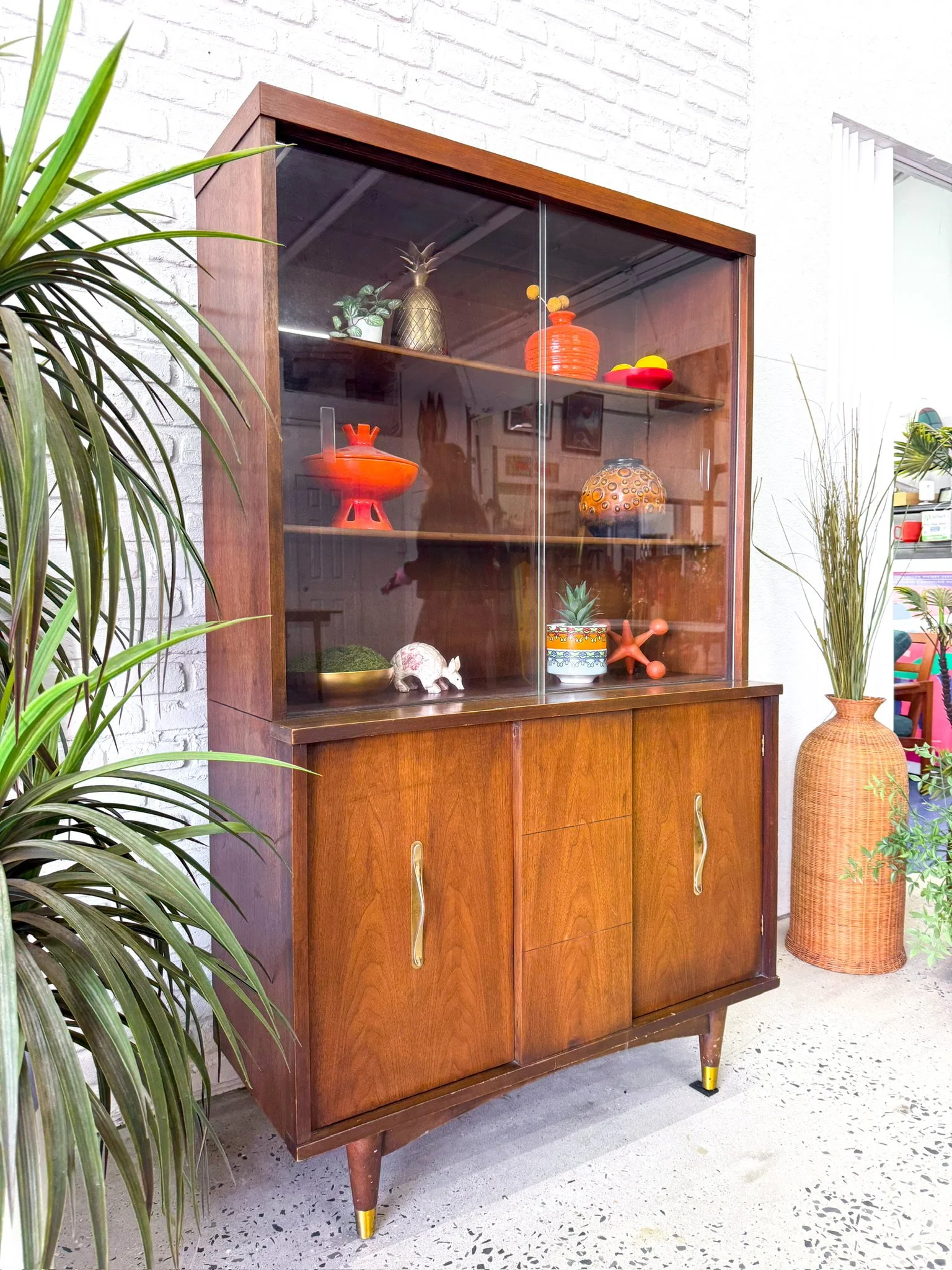 Walnut One Piece Hutch4.JPG