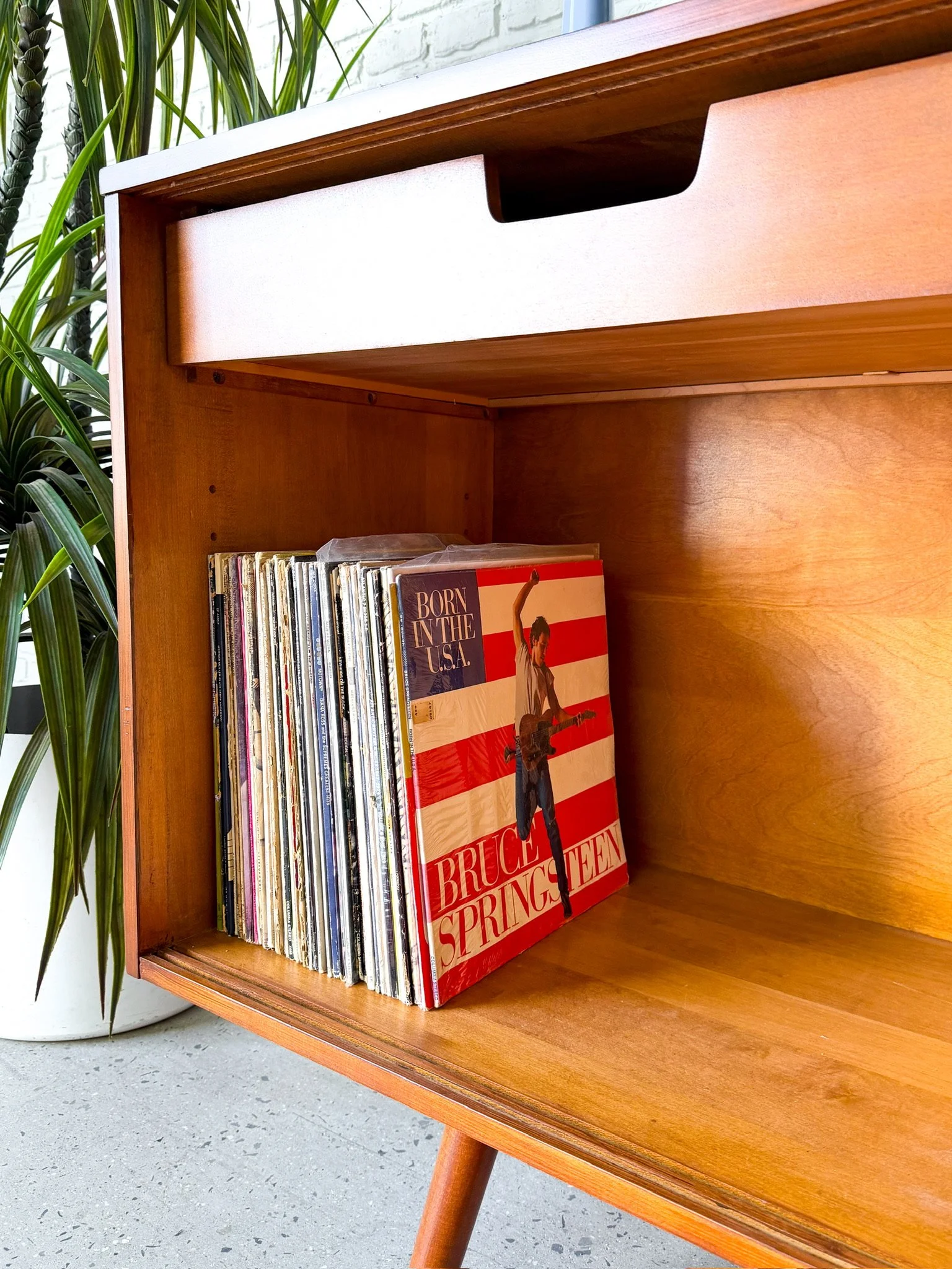 Paul McCobb Credenza and Record Cabinet17.jpg