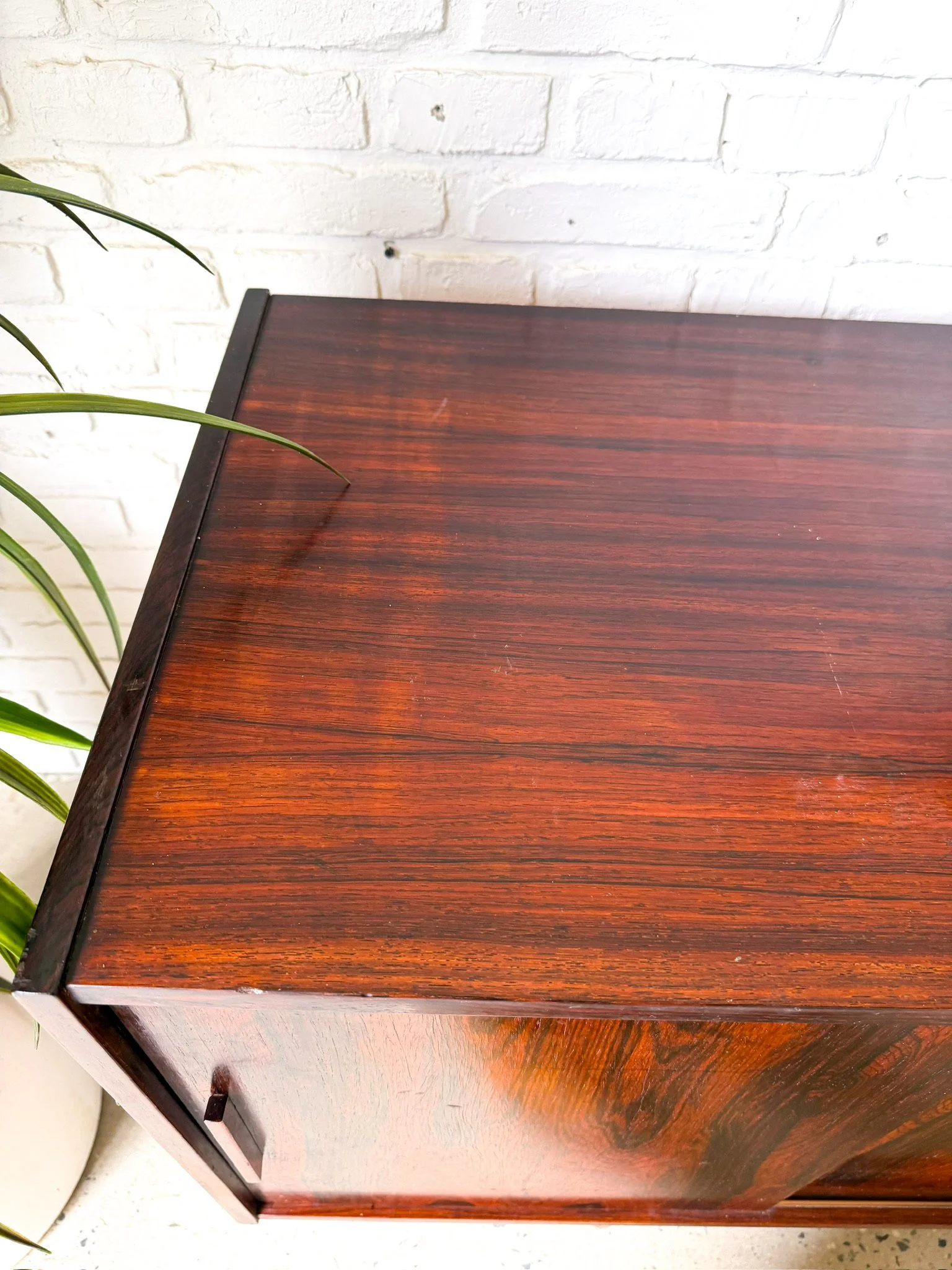 Danish Modern Rosewood Credenza 17.jpg