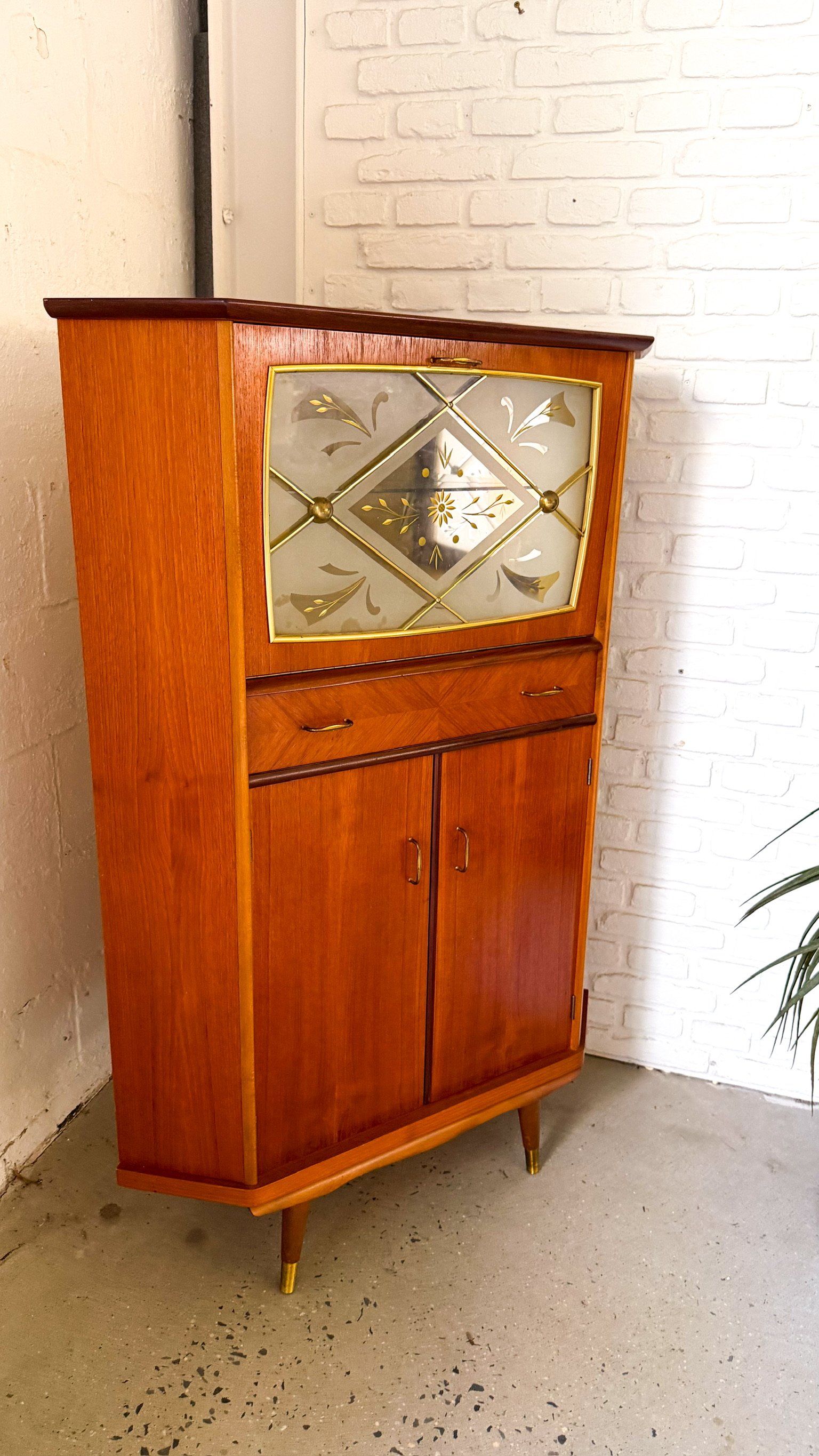 Rare Teak Corner Cabinet Made in Norway by Aasgard Mobelfabrikk4.jpg