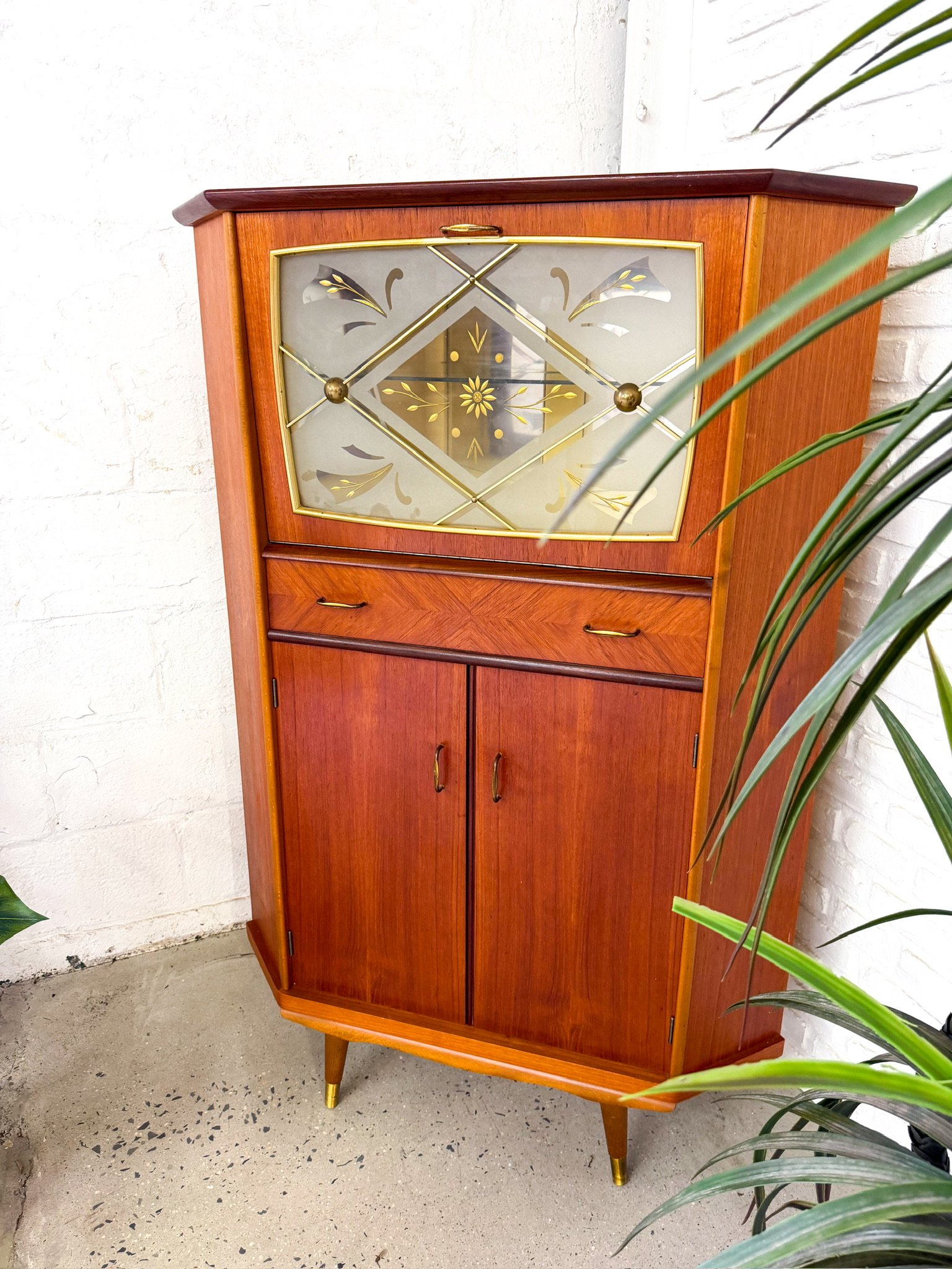 Rare Teak Corner Cabinet Made in Norway by Aasgard Mobelfabrikk17.jpg