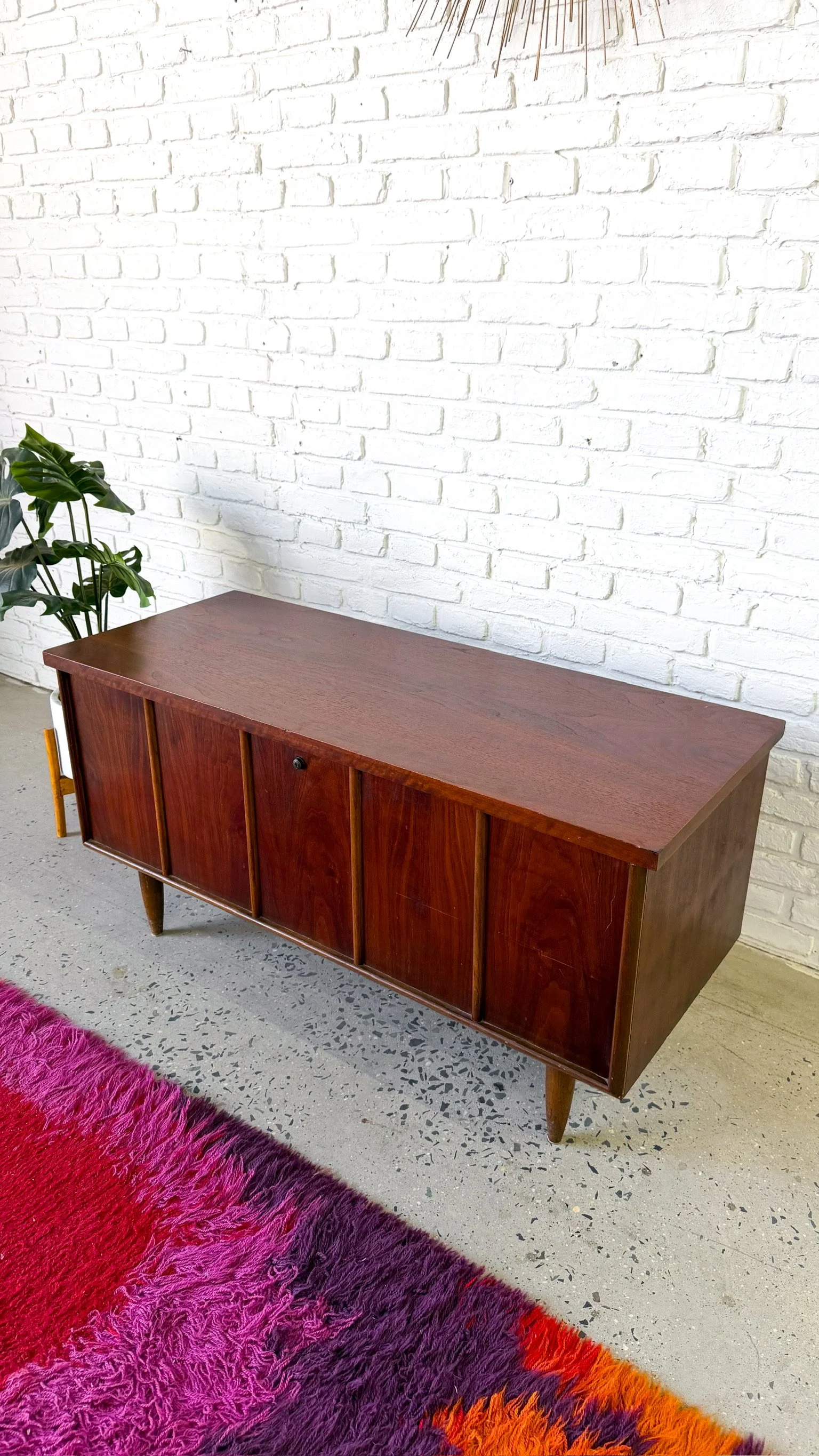Lane Cedar Hope Chest5.jpg