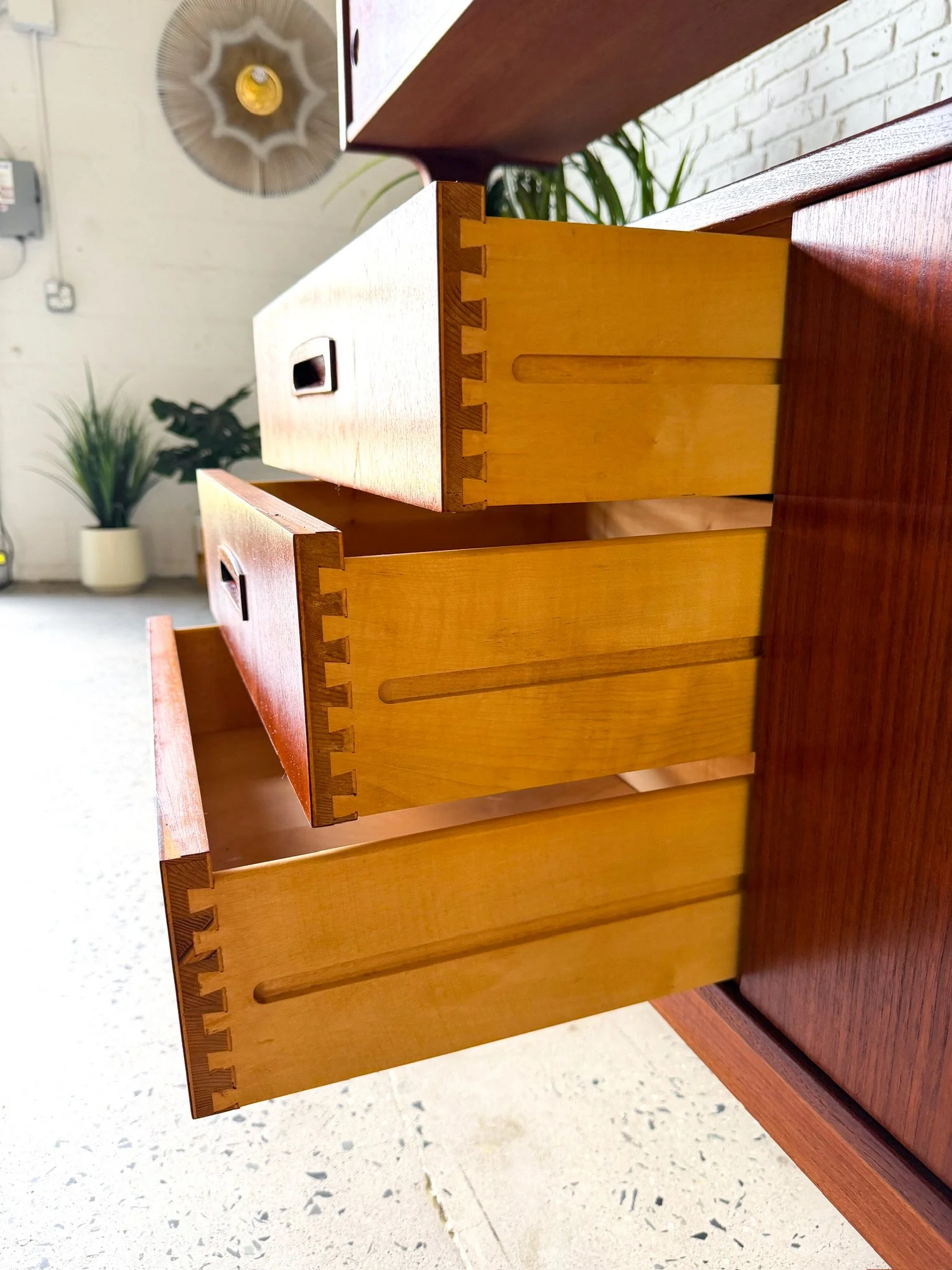teak single piece hutch or room divider11.jpg