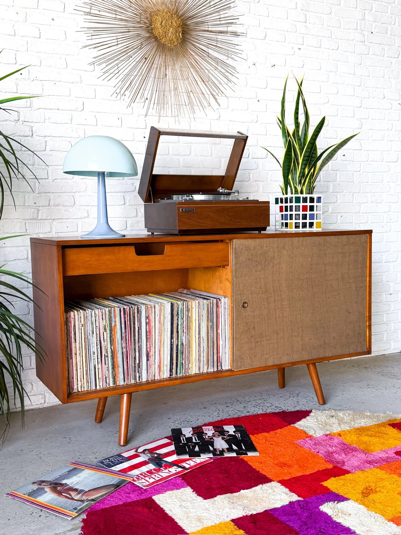 Paul McCobb Credenza and Record Cabinet36.jpg