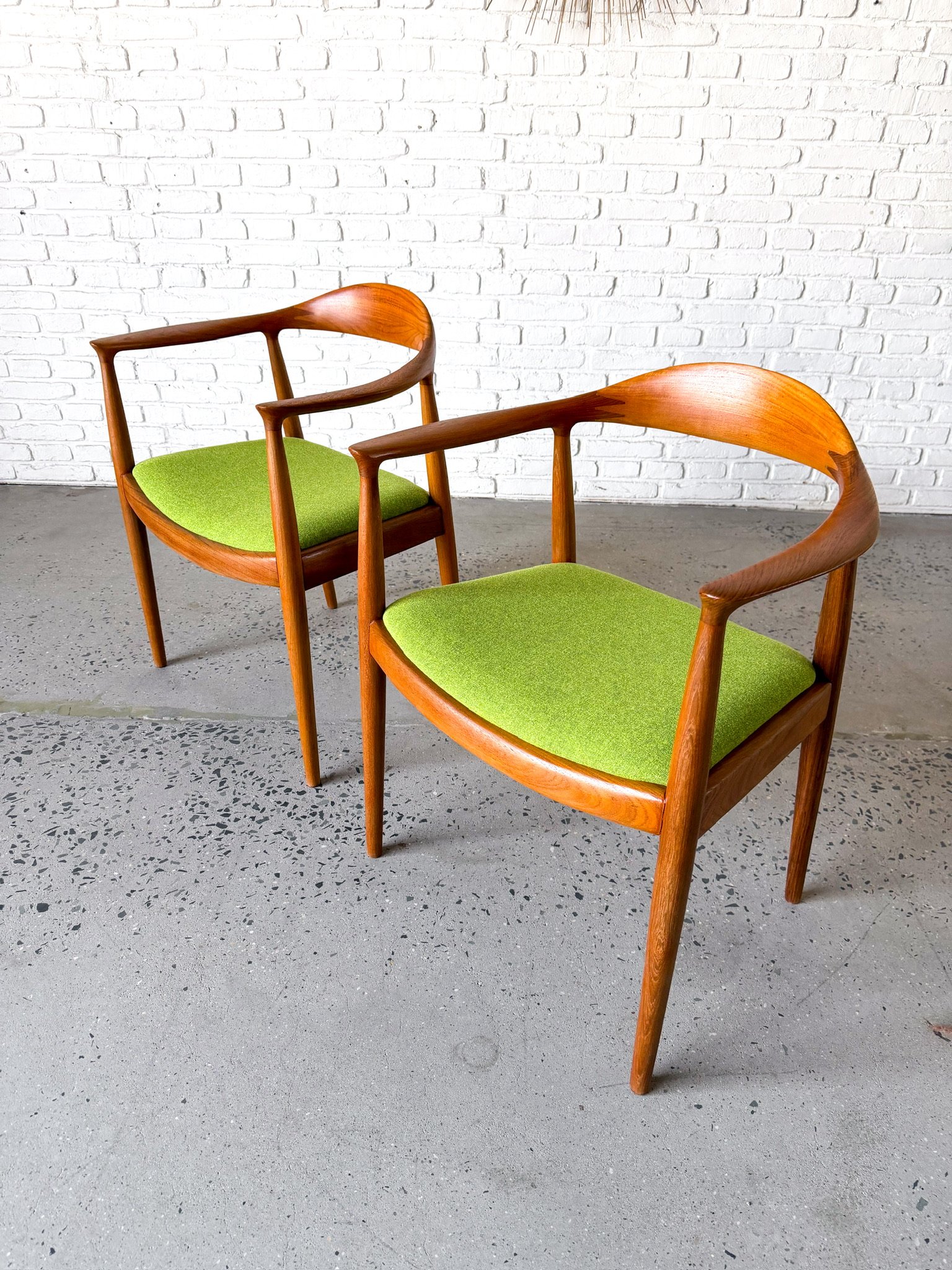 Rare pair of restored hans wagner JH503 chairs23.jpg