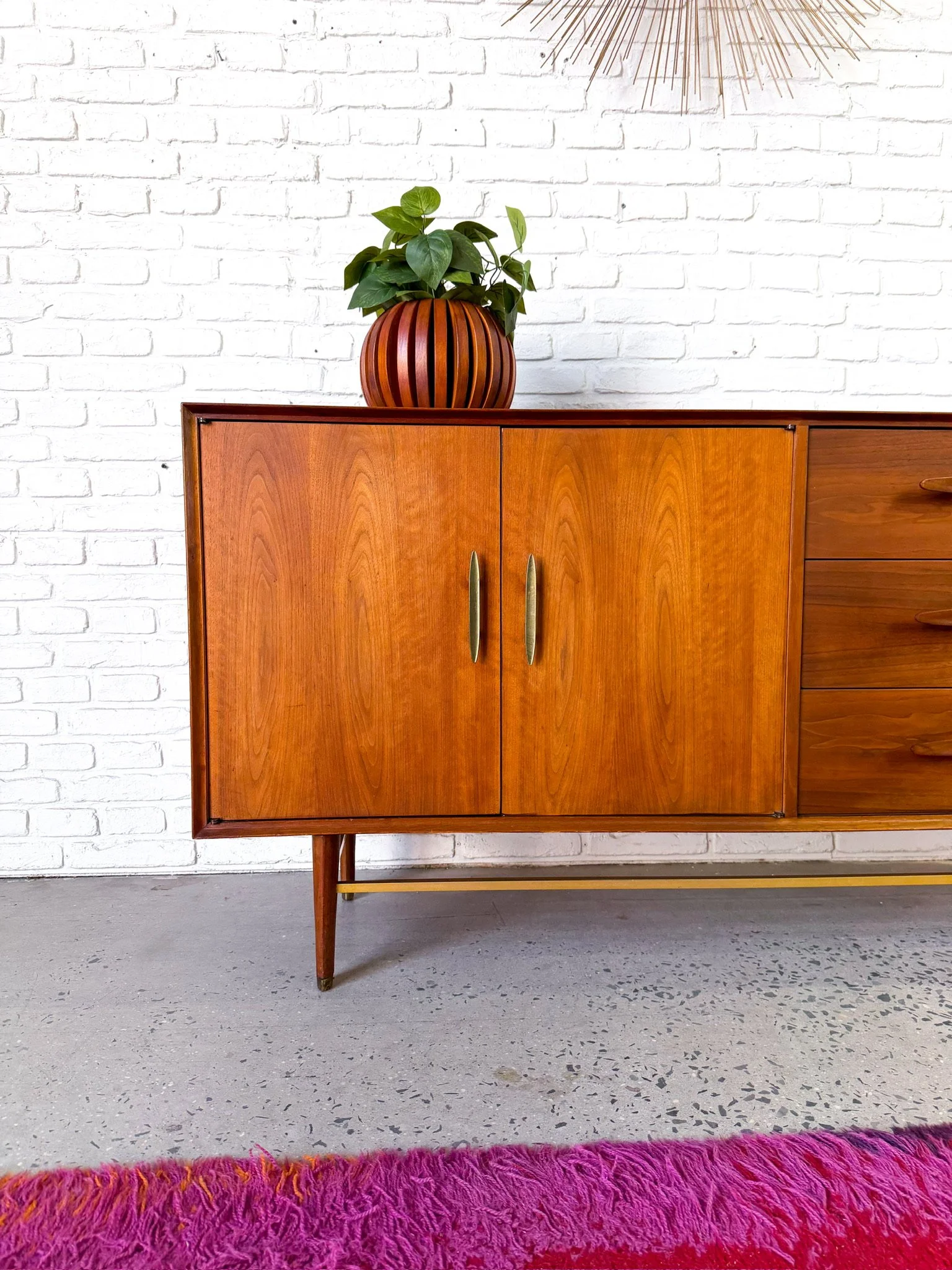 Mid Century Walnut Credenza5.jpg