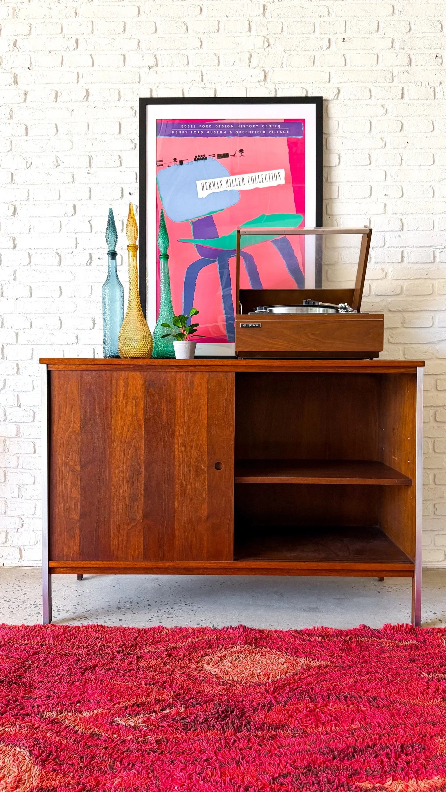 Paul McCobb Linear Group Walnut Credenzas12.jpg