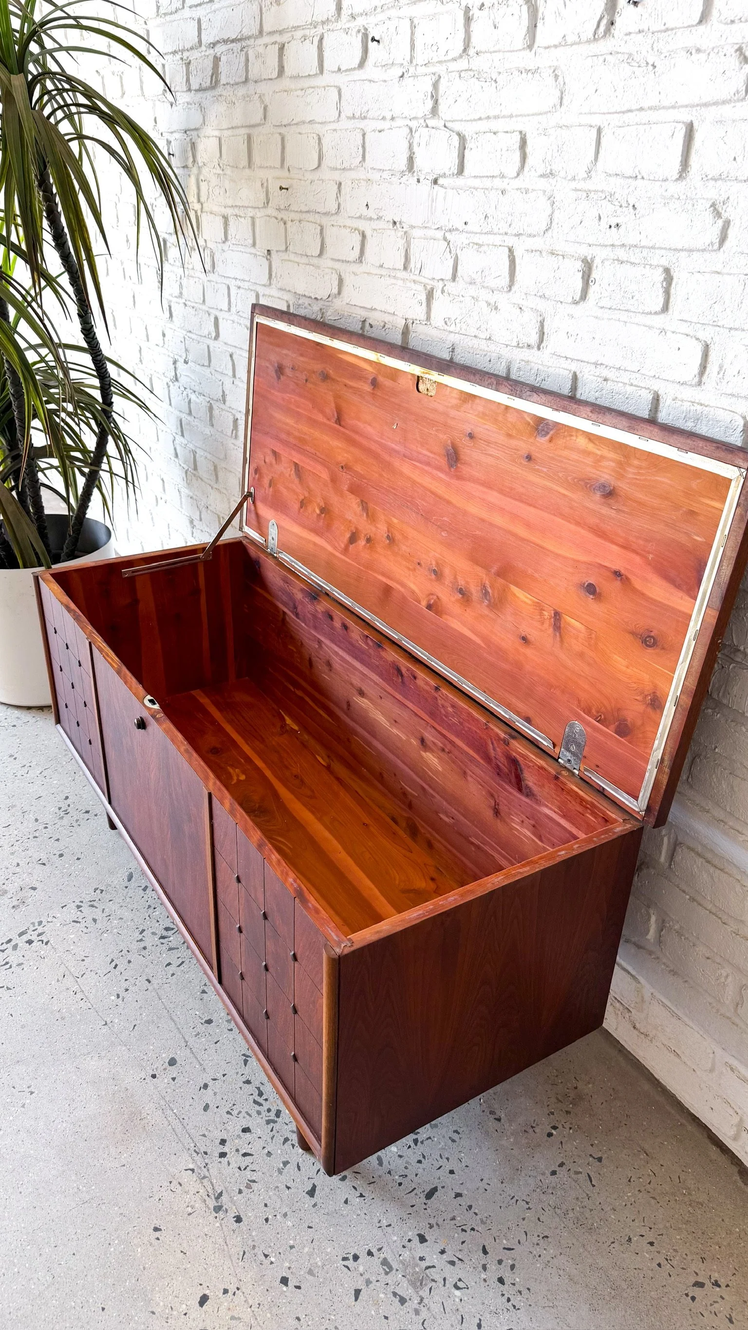 Mid-Century Modern Cedar Hope Chest by Lane5.jpg